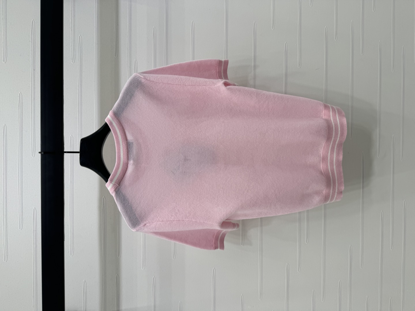 Dior 2025 Spring/Summer Collection: Logo Knit Short Sleeve Top 9 cmp i1745948925390 6697 0 7