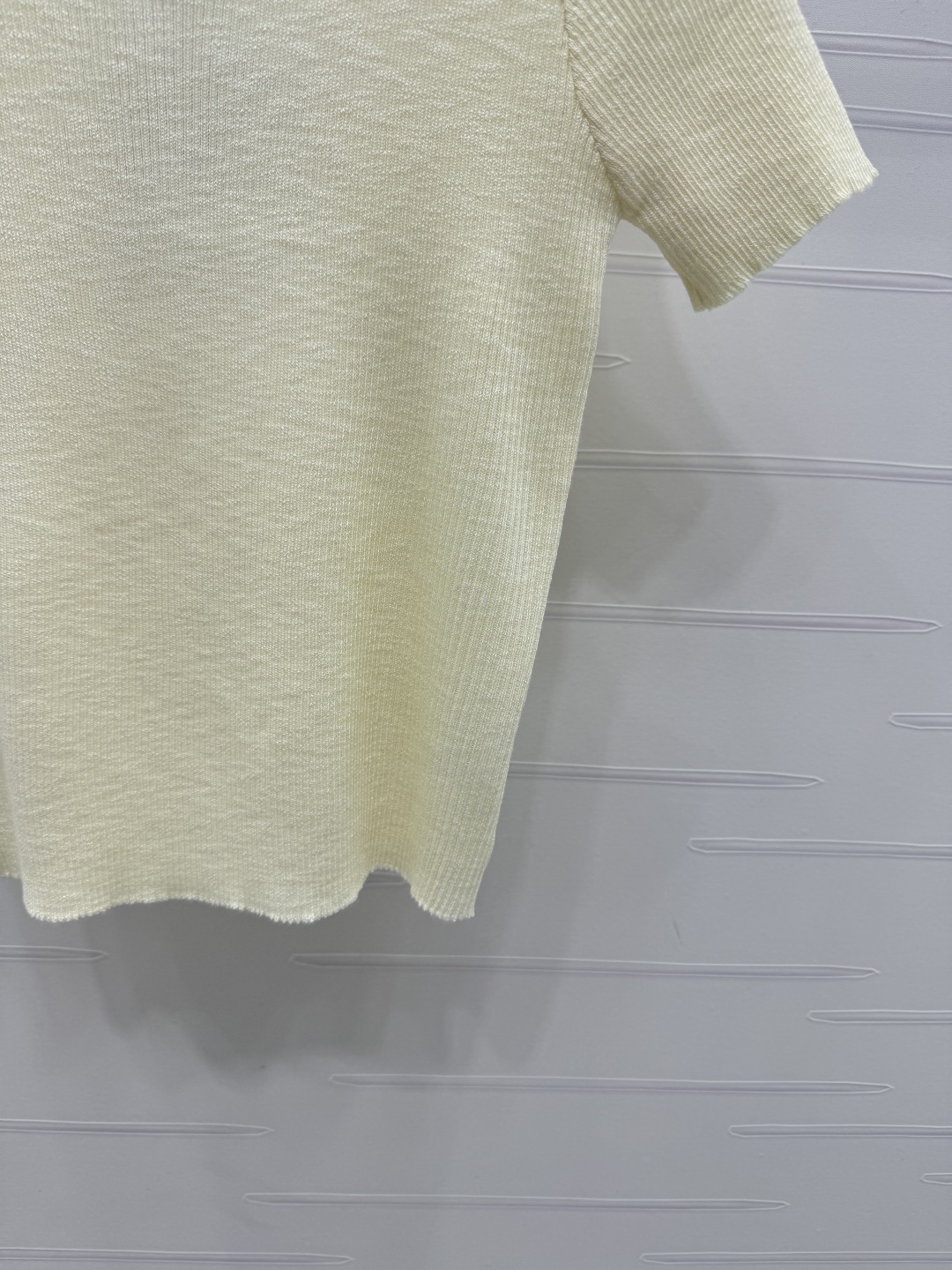 Chanel 2025 Spring/Summer Collection: Double C Logo Knit Short Sleeve Top 7 cmp i1746029411393 7045 0 5