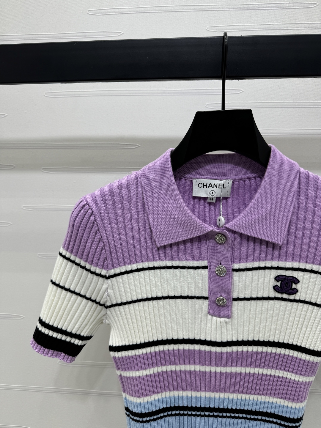 Chanel 2025 Spring/Summer Striped Knit Short Sleeve Top - High Quality 5 cmp i1746029433927 7045 0 3