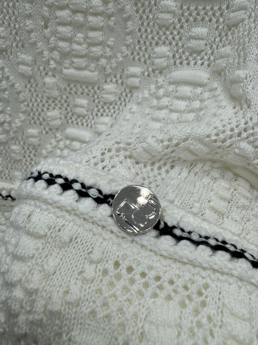 2025 Spring/Summer: Custom Knitting Vest with Stylish Design and Quality Yarn - 图片 5