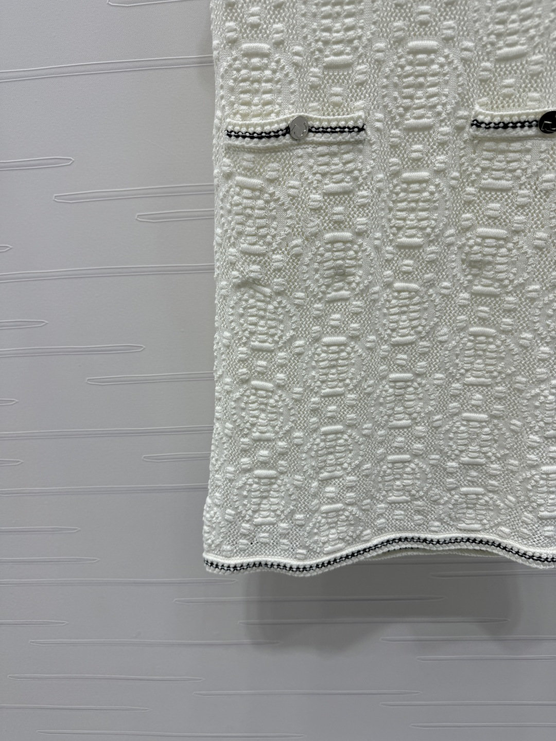 2025 Spring/Summer: Custom Knitting Vest with Stylish Design and Quality Yarn - 图片 4