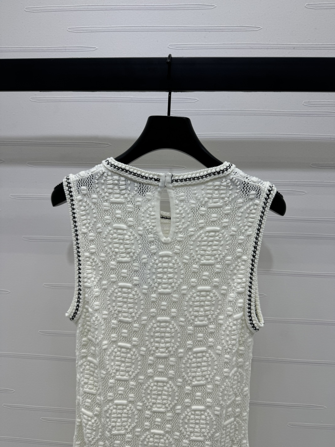 2025 Spring/Summer: Custom Knitting Vest with Stylish Design and Quality Yarn - 图片 6