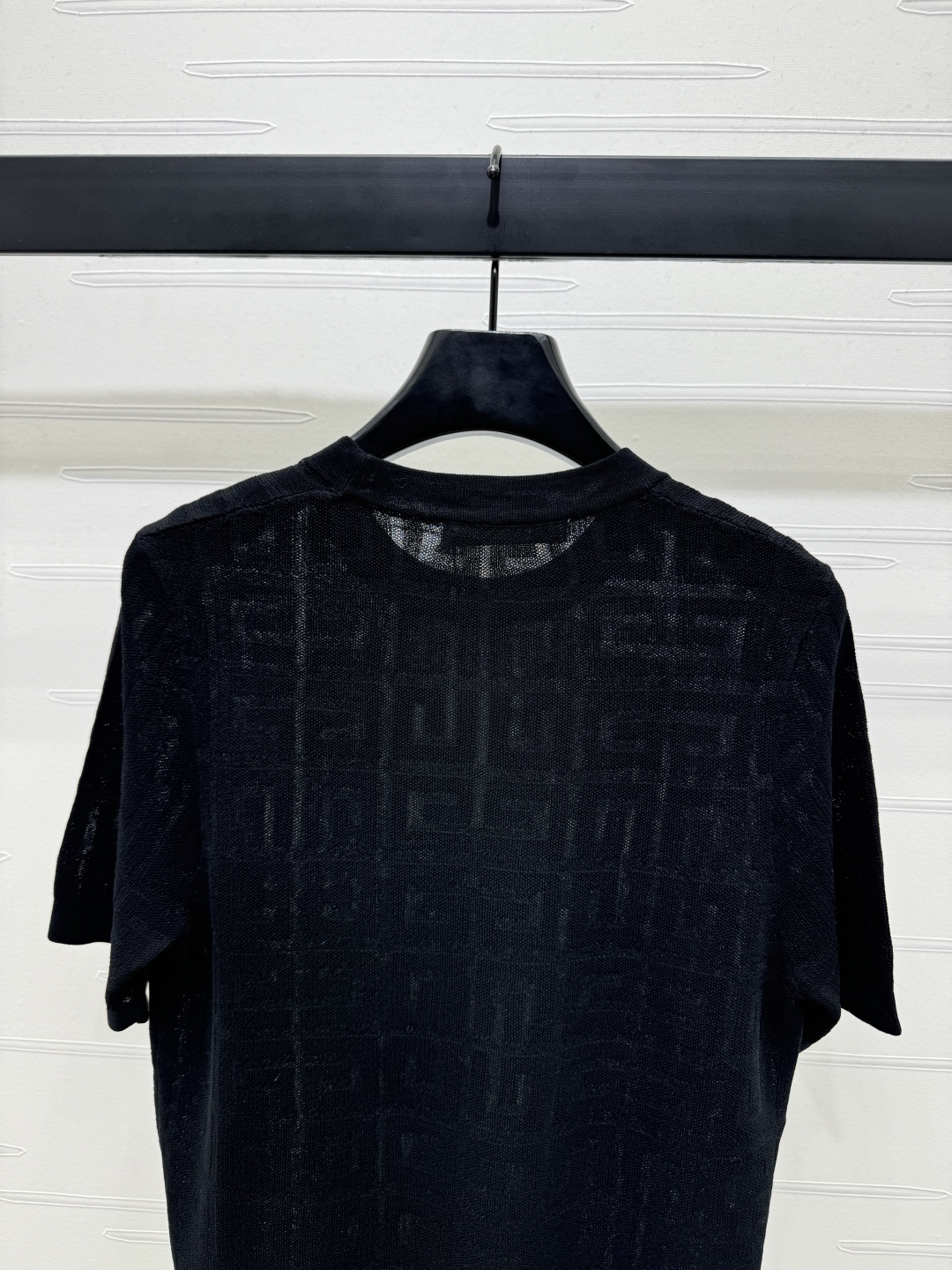 “High-Quality Women’s Clothes: Silk Material, Unique Design, Sizes S-M-L, Premium Packaging” - 图片 6