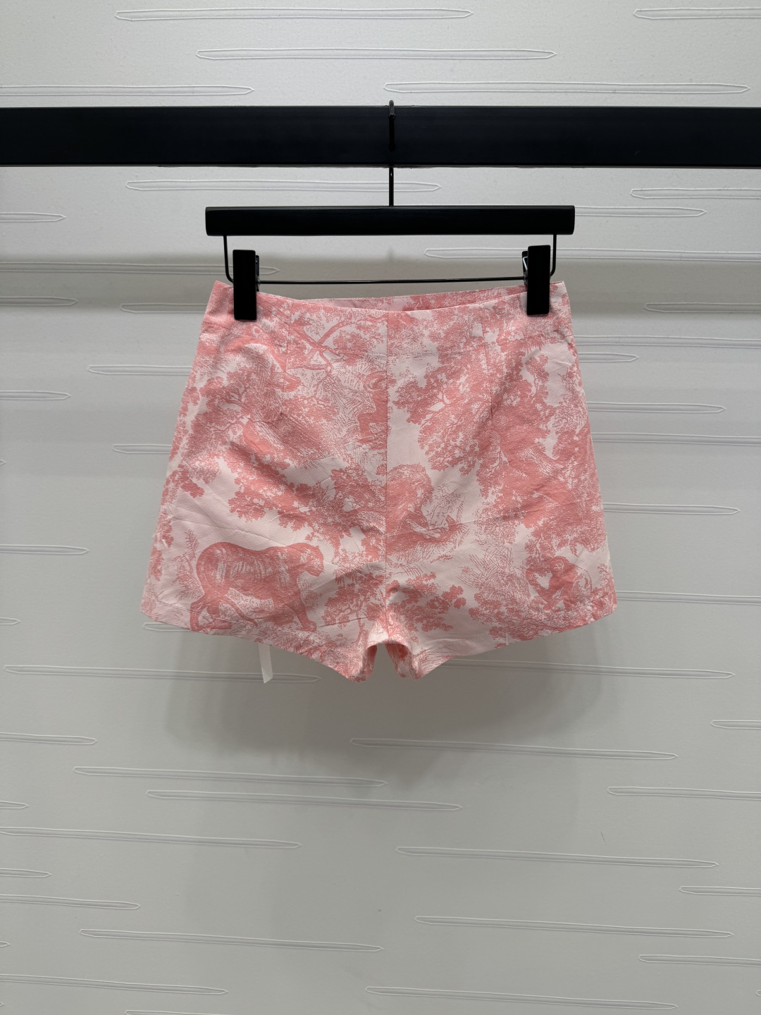 High Quality Women’s Clothes: Jungle Theme Packaging, Cosmopolitan Styles, Metal Buttons, A-Word Skirts. - 图片 7