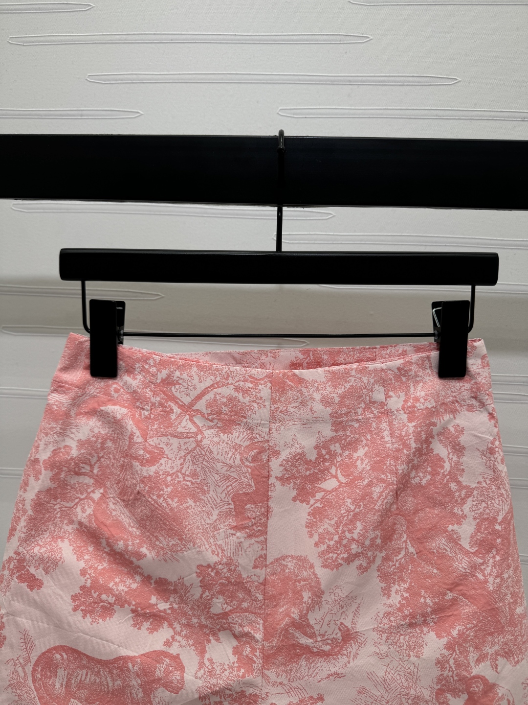 High Quality Women’s Clothes: Jungle Theme Packaging, Cosmopolitan Styles, Metal Buttons, A-Word Skirts. - 图片 6
