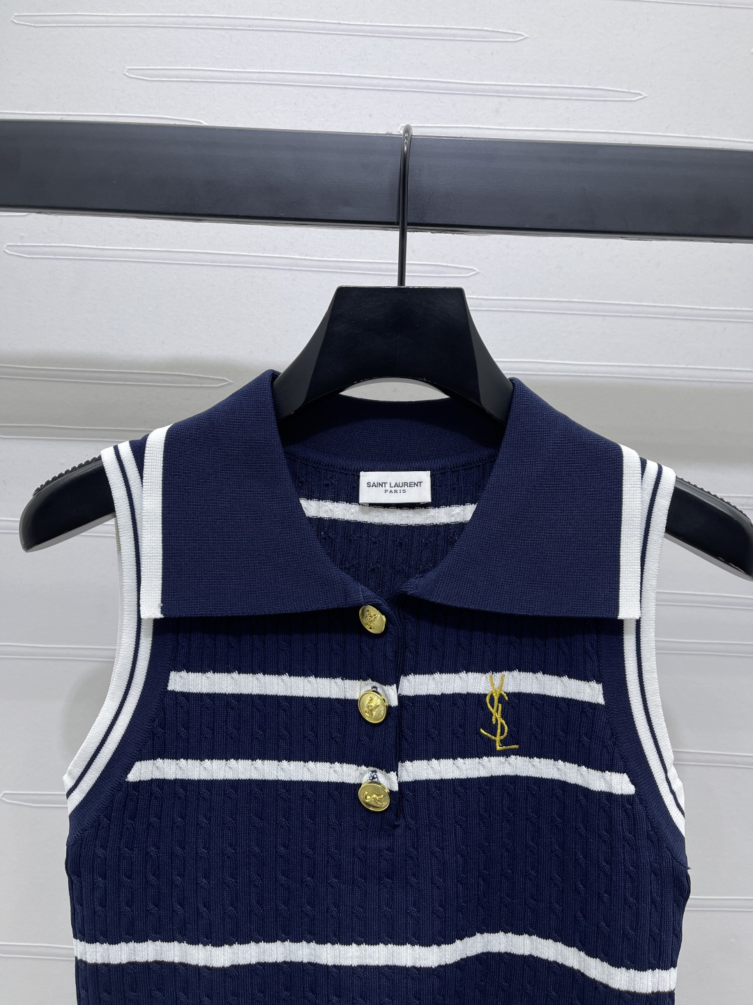 “2025 YSL Early Autumn Women’s Single-Rate Suit with Letter Embroidery and Custom Knitting Vest” - 图片 4