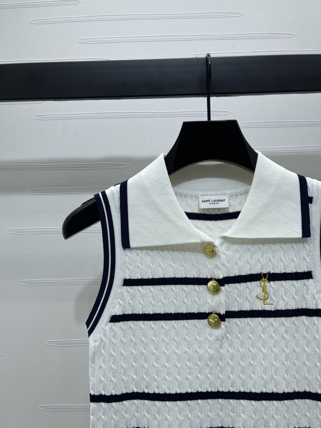 2025 YSL Female Suit: Letter Embroidery Striped Knitting Vest, Customized Full-Tamp-Tip, High-Temperature. - 图片 4