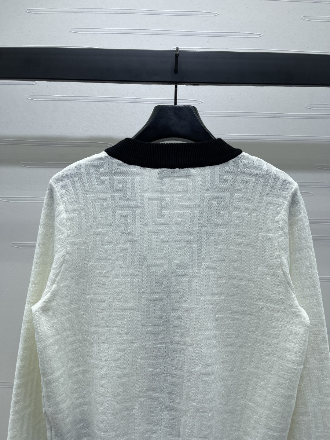 2025 BA*Main Balman V-Neck T-Shirts: Custom-made, Imported Wool, Cosmopolitan Design - 图片 6