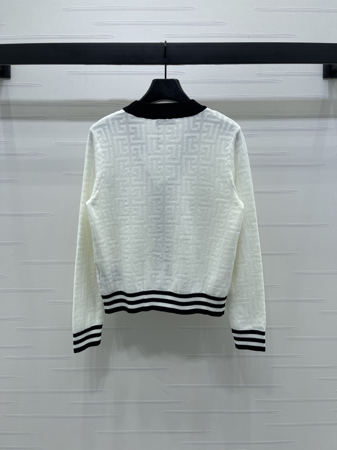 2025 BA*Main Balman V-Neck T-Shirts: Custom-made, Imported Wool, Cosmopolitan Design - 图片 7