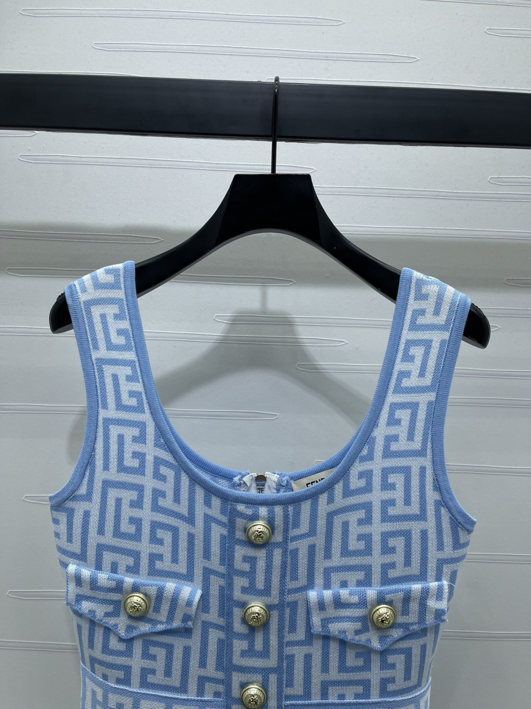 2025 Balmai Knitted Vest Dress: High-Quality Women’s Suit with Stylish Details - 图片 4