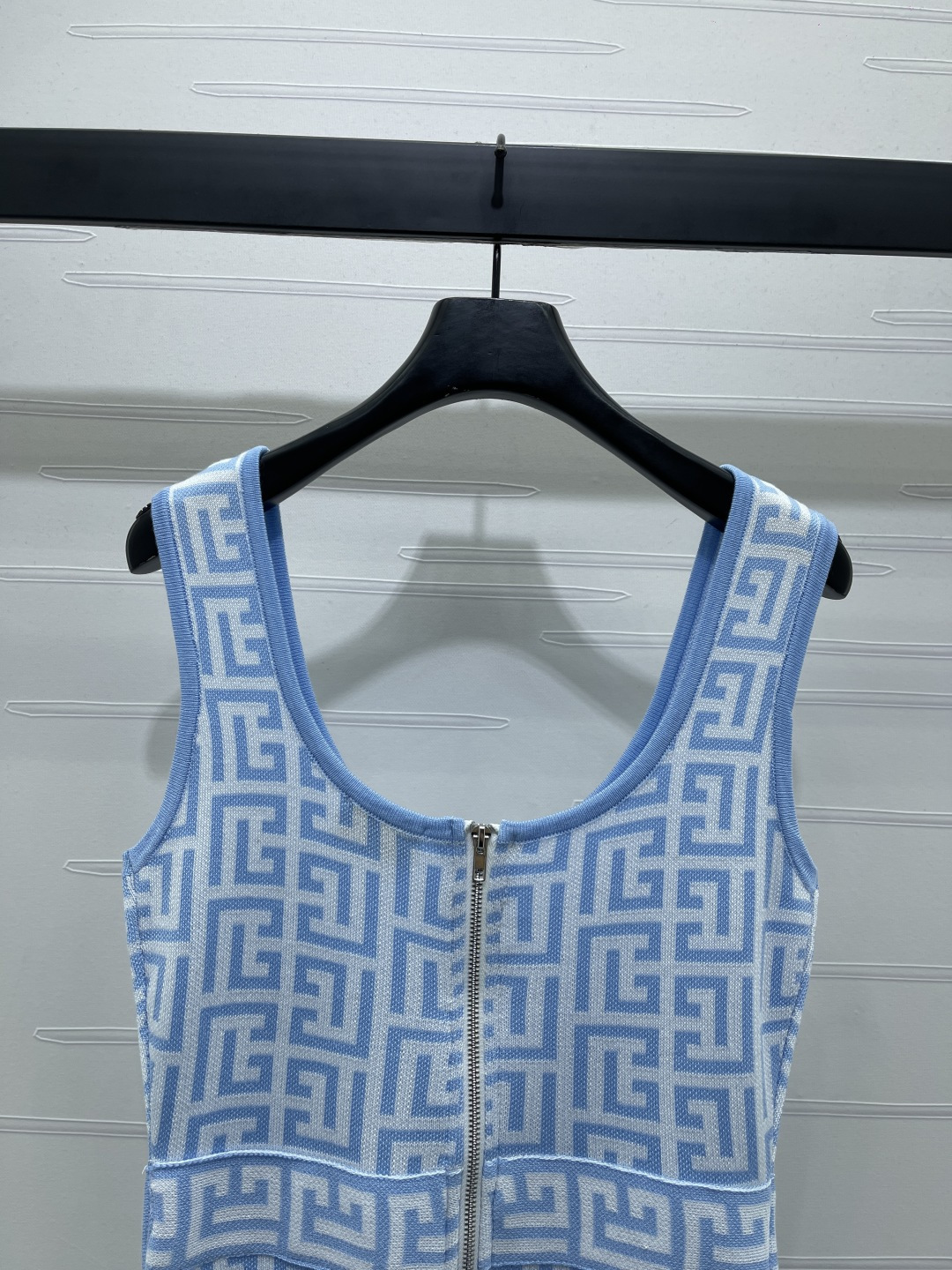 2025 Balmai Knitted Vest Dress: High-Quality Women’s Suit with Stylish Details - 图片 6