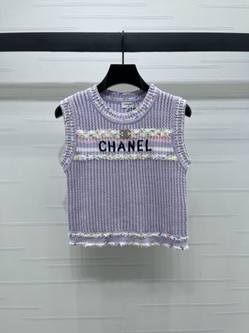Chanel 2025 Early Autumn Series Color Block Knitted Vest with Logo 1 Chanel 2025 Early Autumn Series Color Block Knitted Vest with Logo