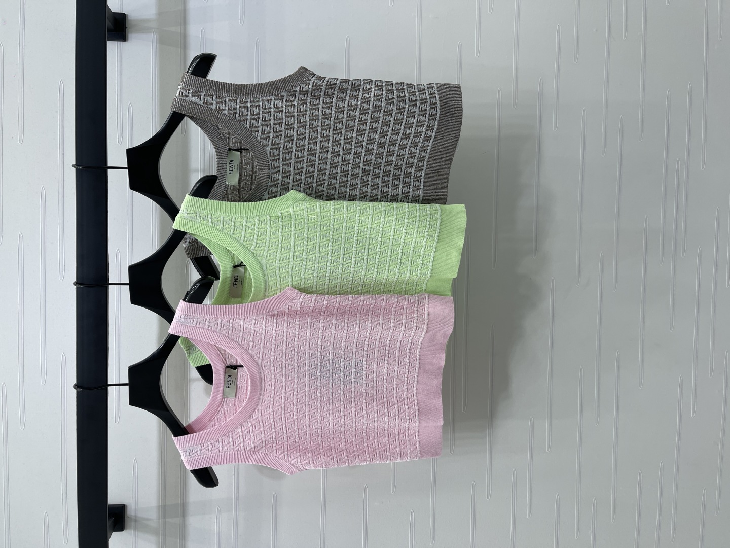 “Early Autumn 2025 Single-Rate Female Suit with Vest Pins – Quality Goods in Three Colors” - 图片 1