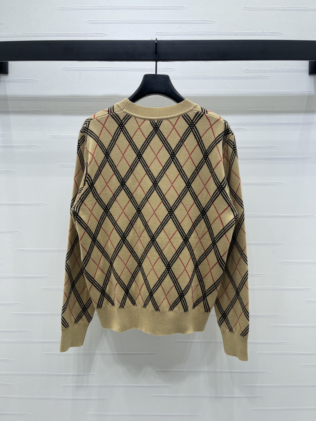 2025 Burberry Women’s Suit: Ringo Collar Sweater with Customized Wool Line-making - 图片 7