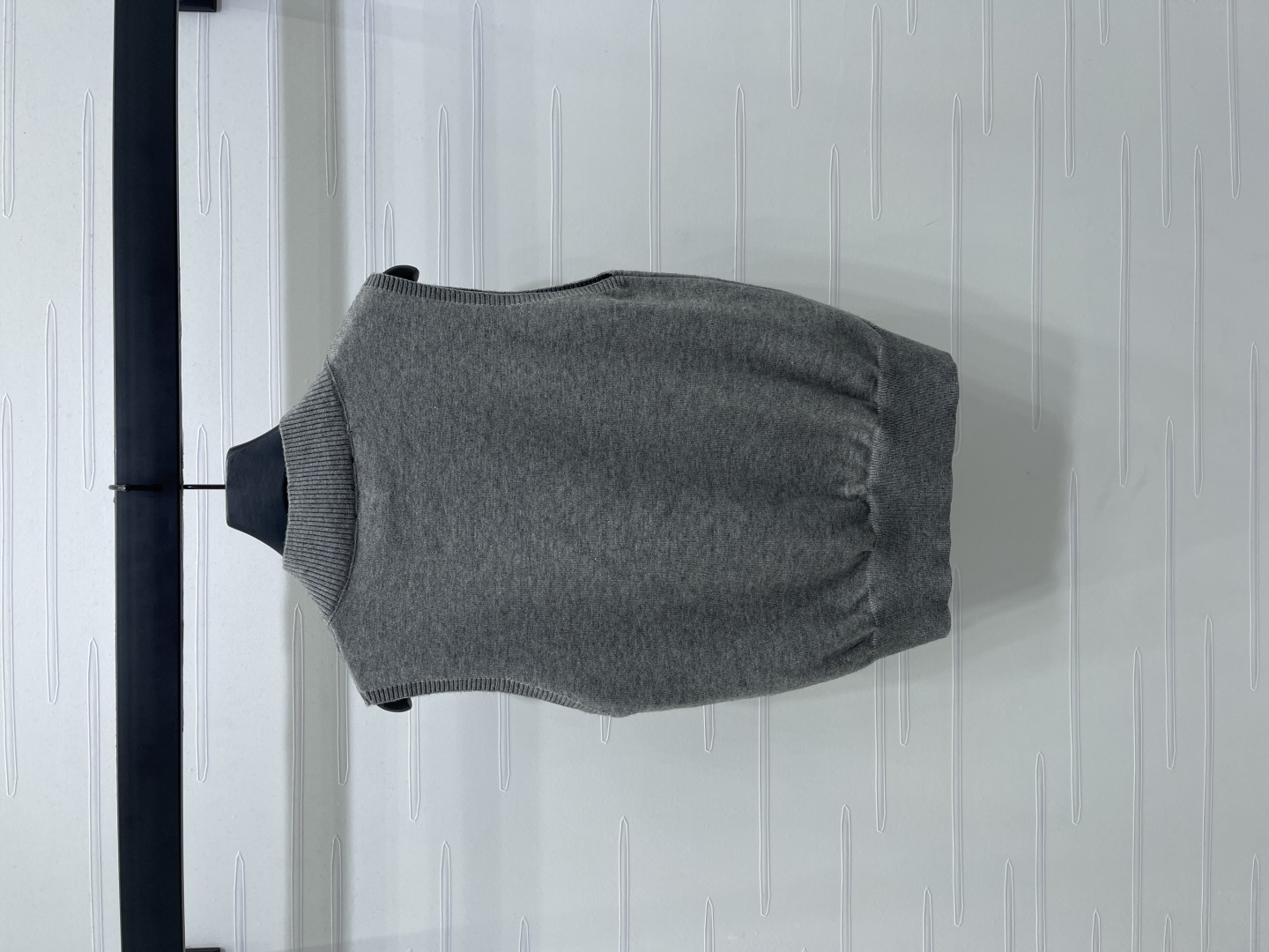 Stylish Sniper Knitting Vest in Latest Loew Series for Fall/Winter Collection - 图片 7