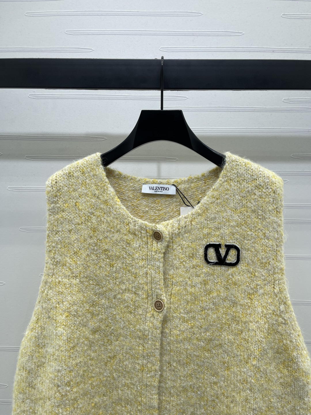 “Valentin*2025 Women’s Suit: Custom Wool Line, Comfortable Fit, Stylish Design, High Quality – Available in S-M-L” - 图片 4
