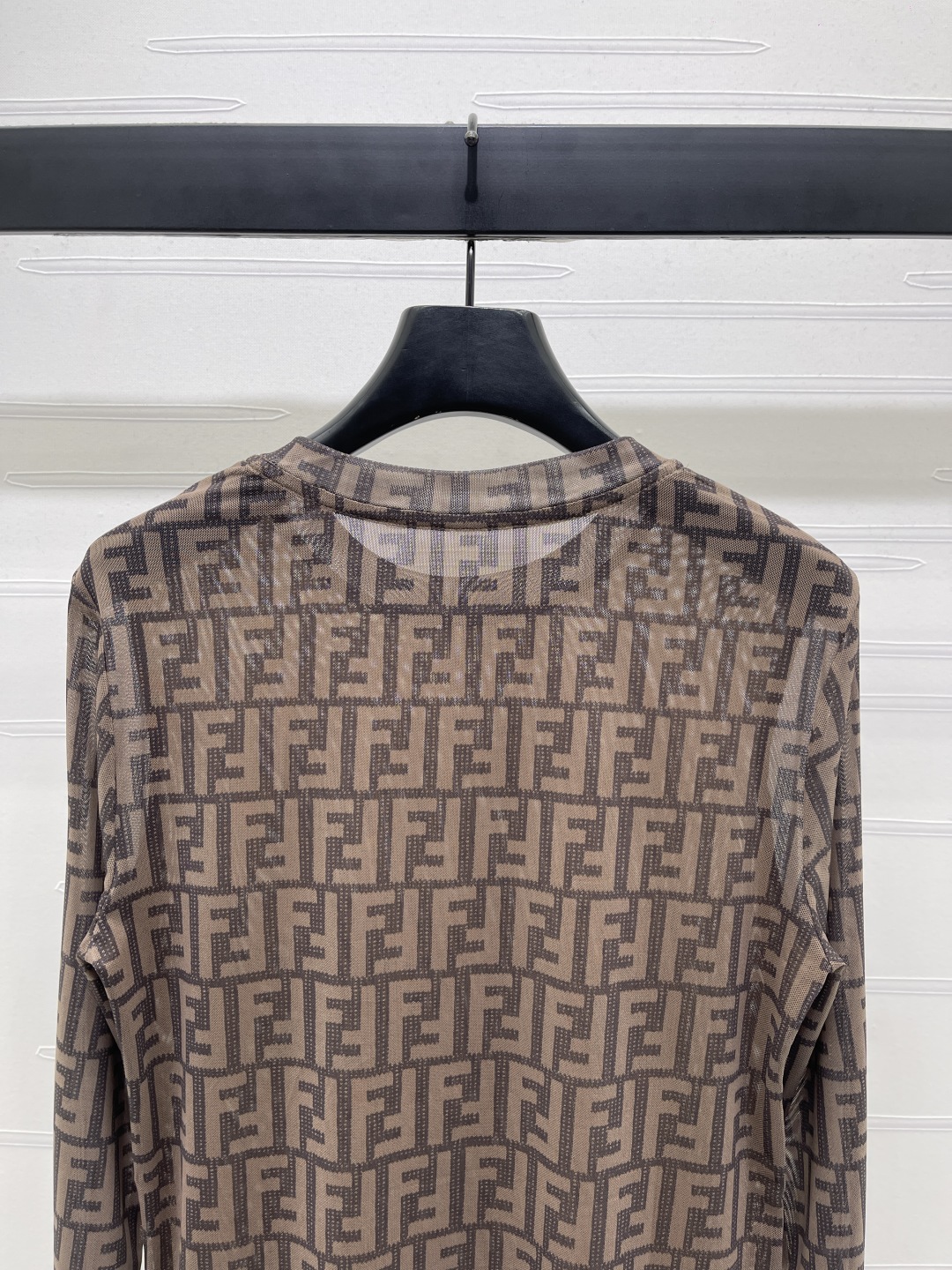 “2025 Early Autumn Women’s Suit: Custom Grid-Wipe Design with Double-F Print” - 图片 6