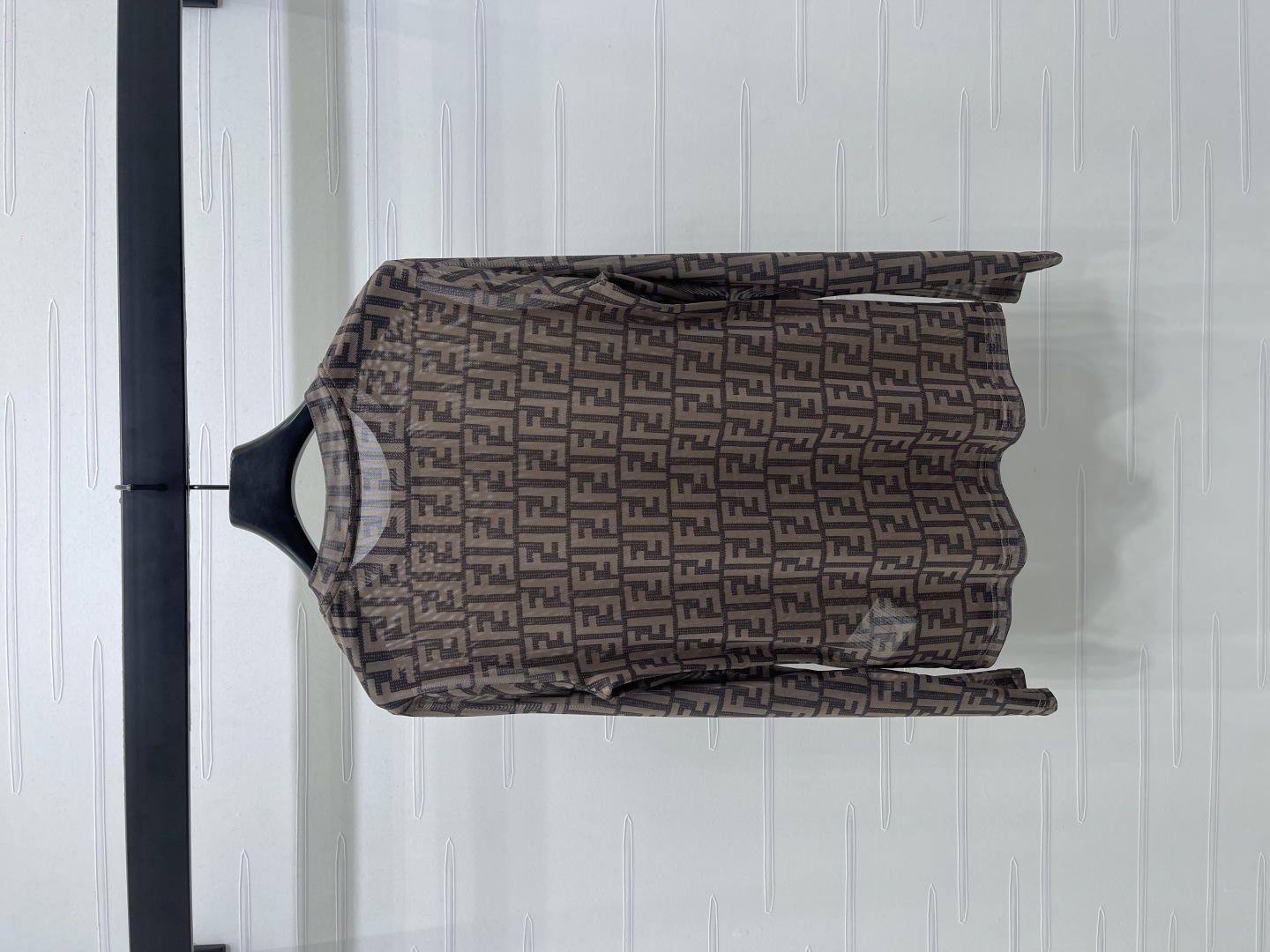 “2025 Early Autumn Women’s Suit: Custom Grid-Wipe Design with Double-F Print” - 图片 7