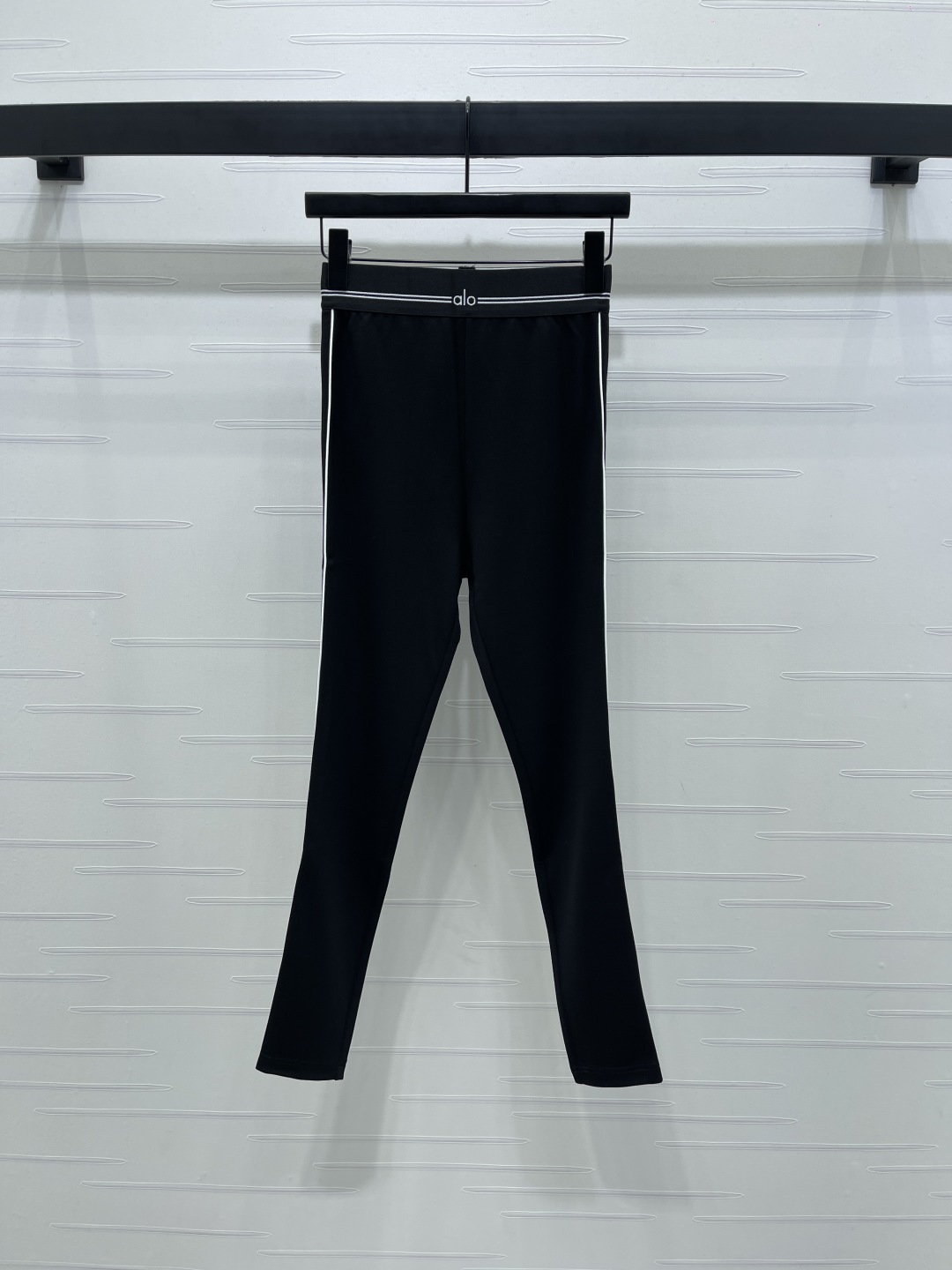 “High-Quality Female Suit Series for Autumn 2025: Custom Import Fabric, Comfort, and Style in S-M-L Sizes” - 图片 1