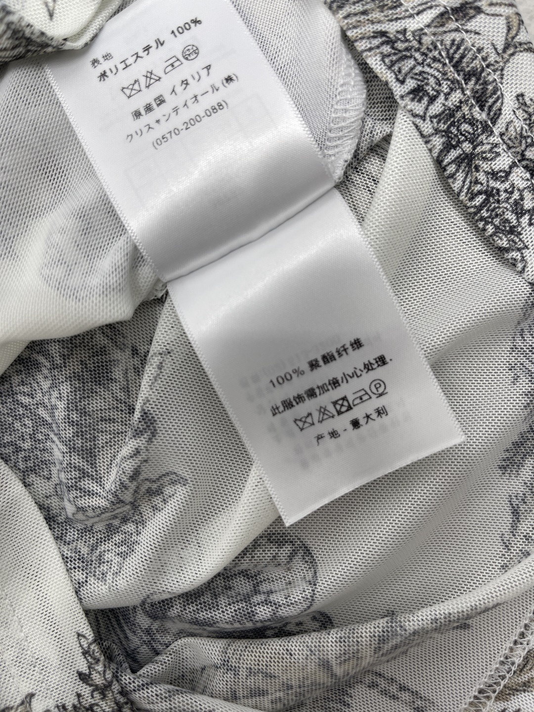 “2025 Early Autumn Single-Rate Female Suit: Customized, Imported Materials, Comfortable Air, Natural Patterns, Stylish Brand Styles” - 图片 8