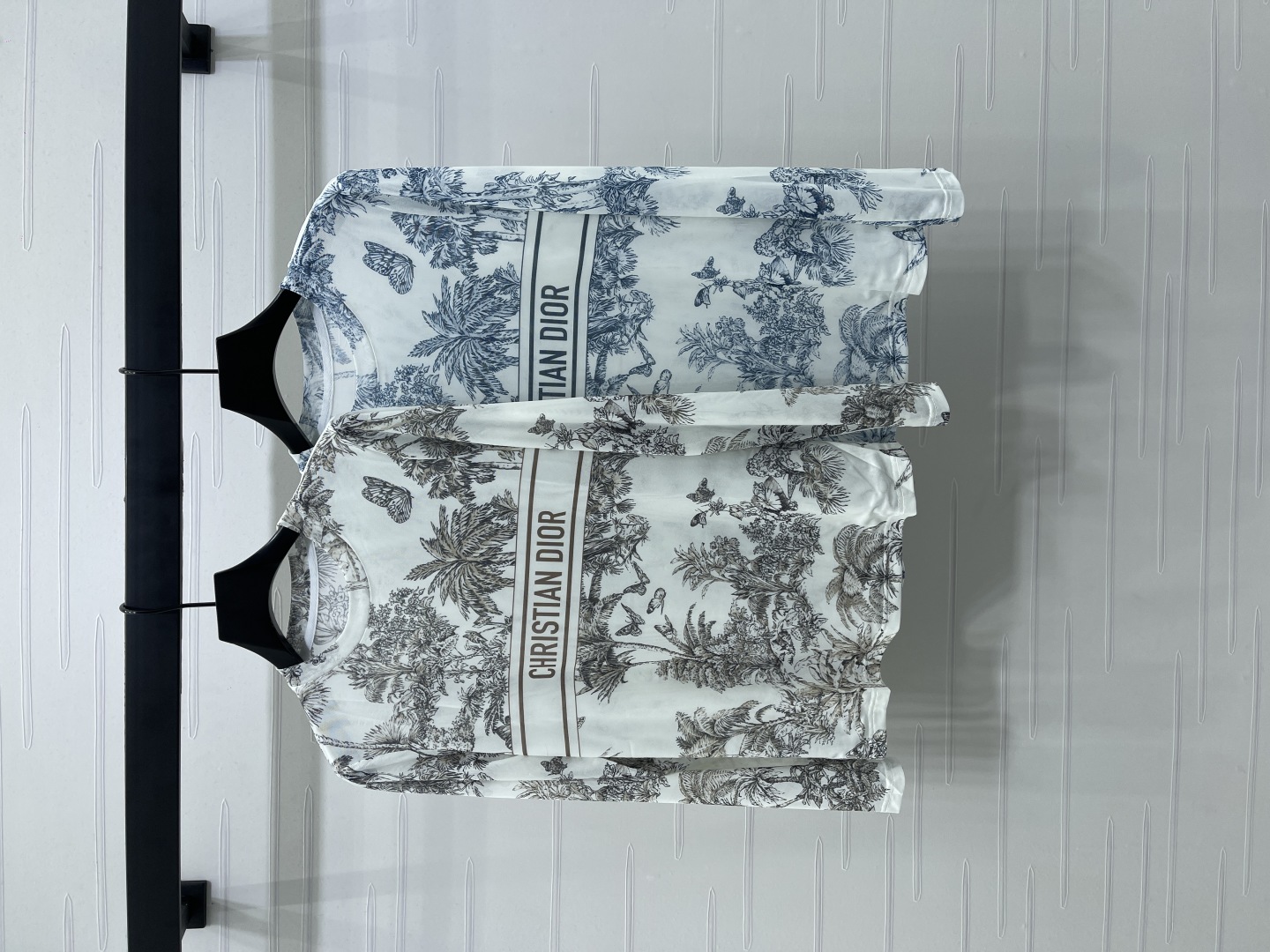 “2025 Early Autumn Single-Rate Female Suit: Customized, Imported Materials, Comfortable Air, Natural Patterns, Stylish Brand Styles” - 图片 1