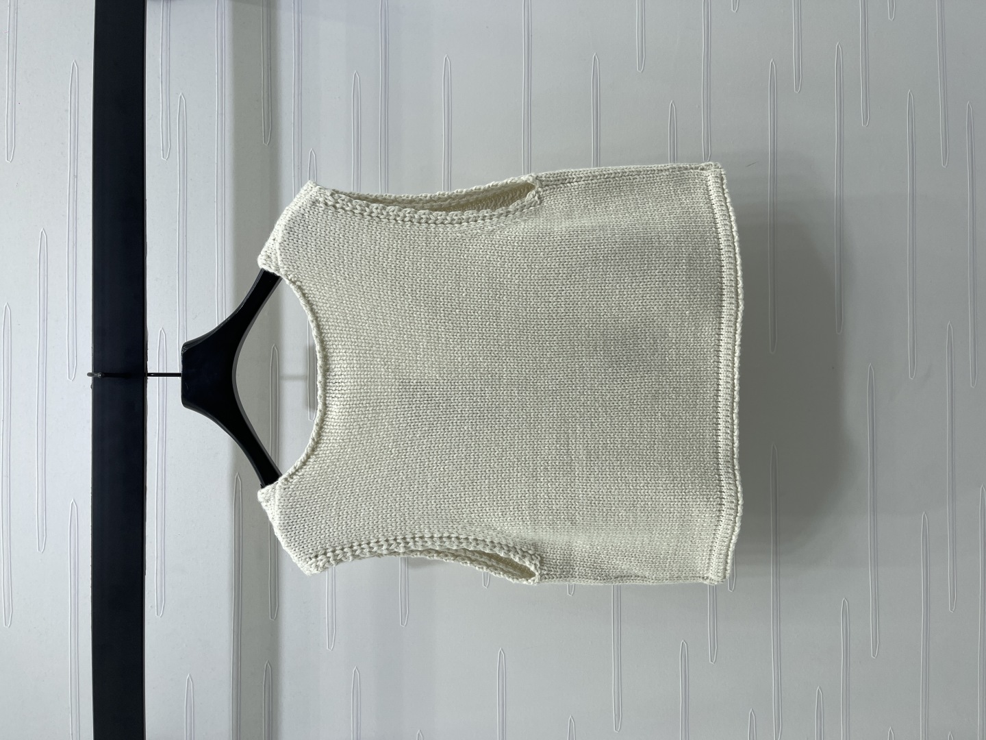 Title: Women’s Suit CELIN* 2025: V-Cruising Vests, Custom Wool Line, High Quality, College Style. Sizes S-M-L. - 图片 7