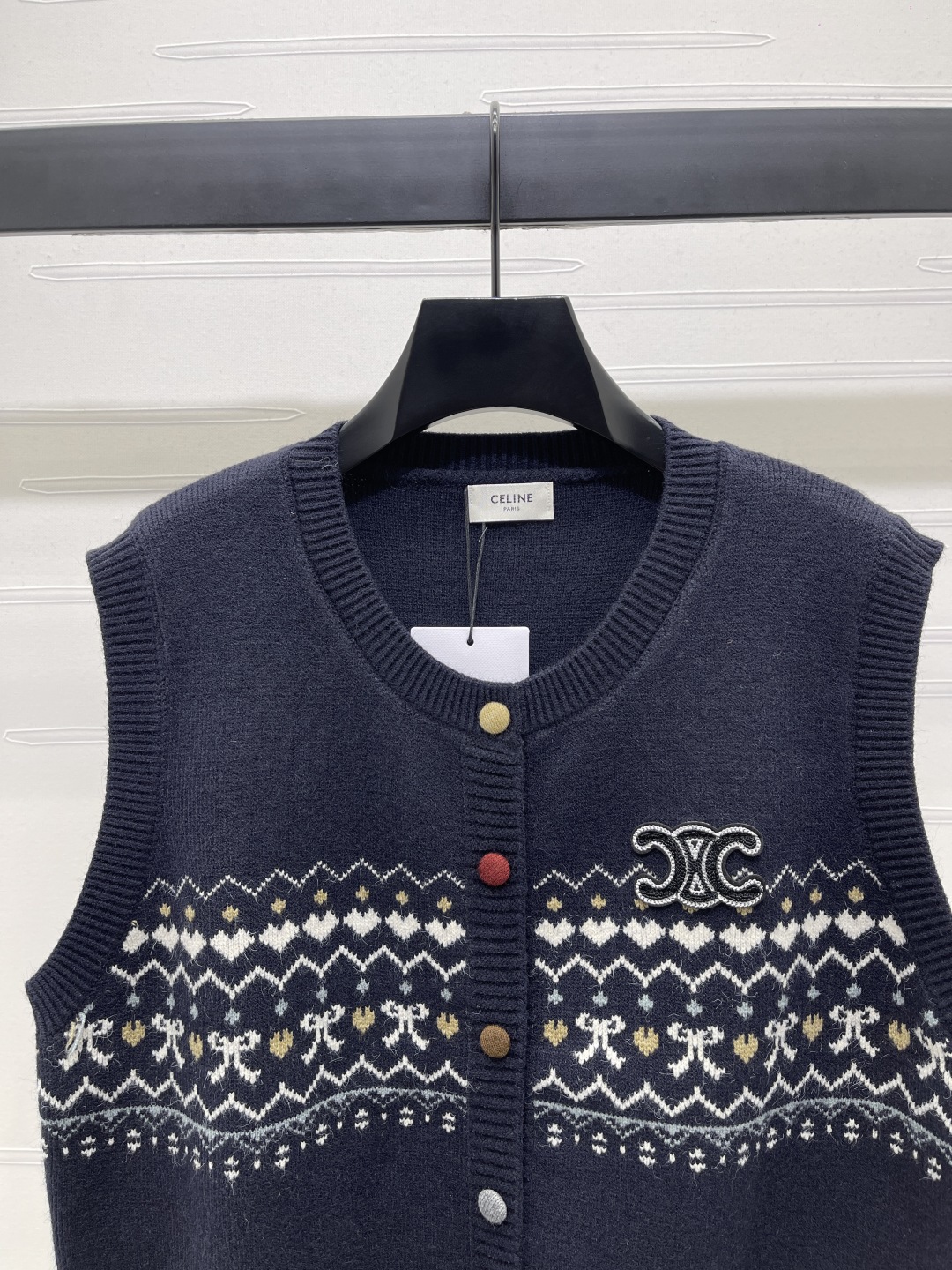 “CELIN* 2025 Women’s Single-Rate Suit with Packaging: Knit Vests and Needlework Options” - 图片 3