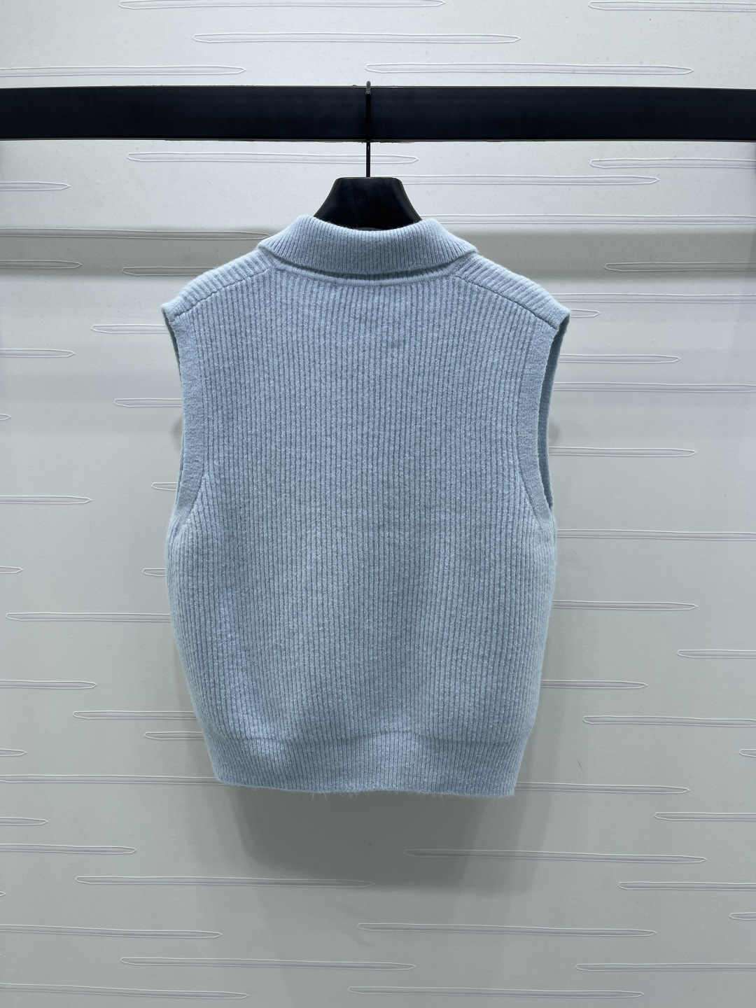 “2025 Early Autumn Single-Rate Female Suit: Custom Wool Line-Making, Fine Quality, Four Colors S-M-L” - 图片 7