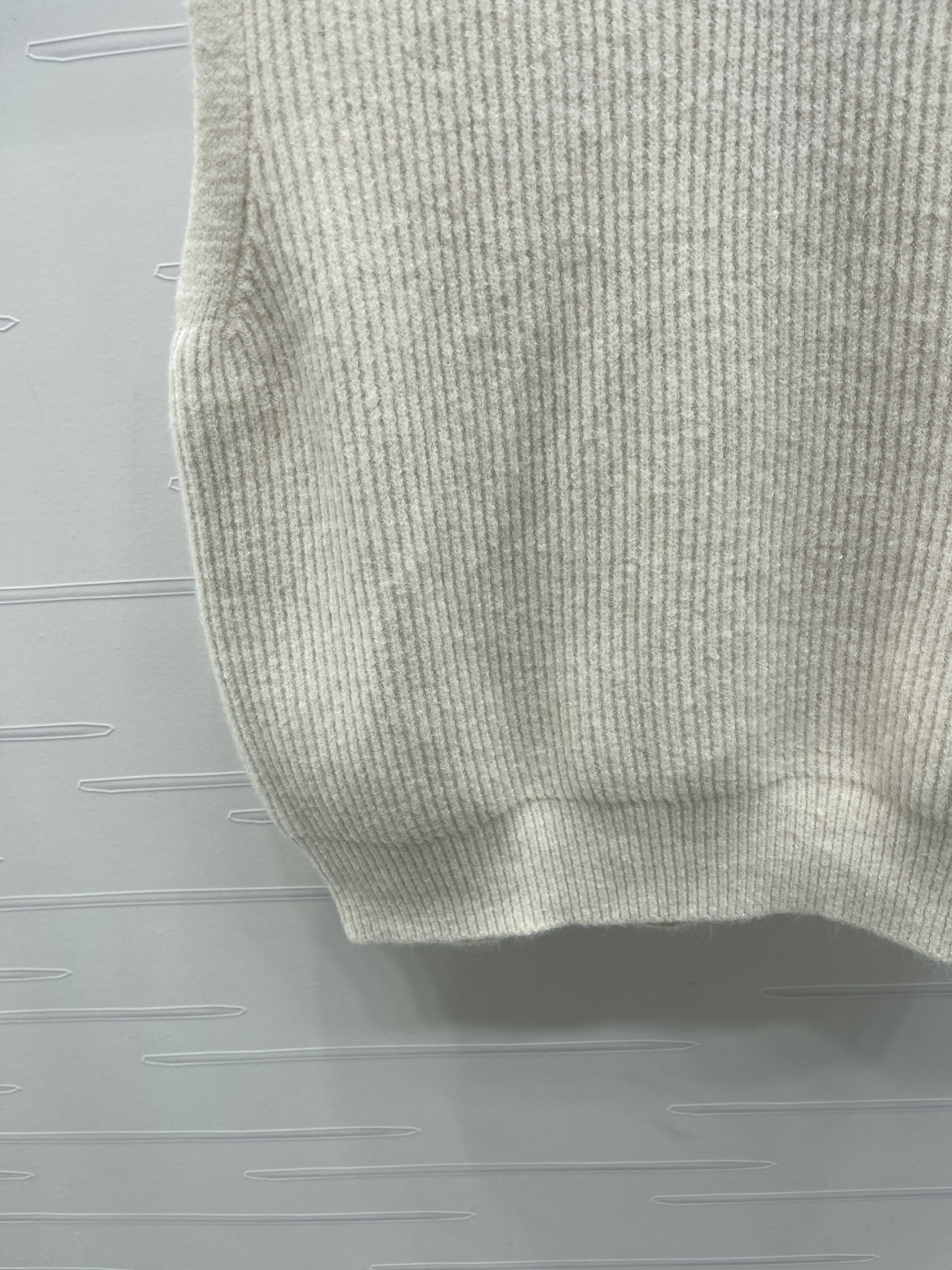 “2025 Autumn Female Suit: Single-Rate Custom Wool Line-Making with Fine, Soft, and Bulletproof Features in Four Colors” - 图片 5