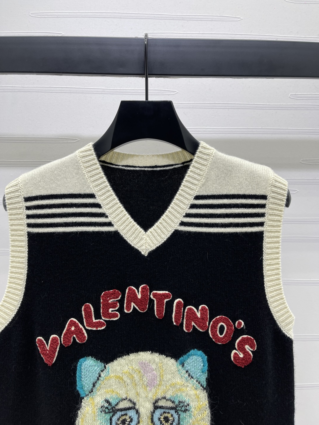 “Valentin*2025 Women’s Suit: Custom Wool Line, Stylish Cut, High Quality, Perfect for Daily Wear or Parties” - 图片 2