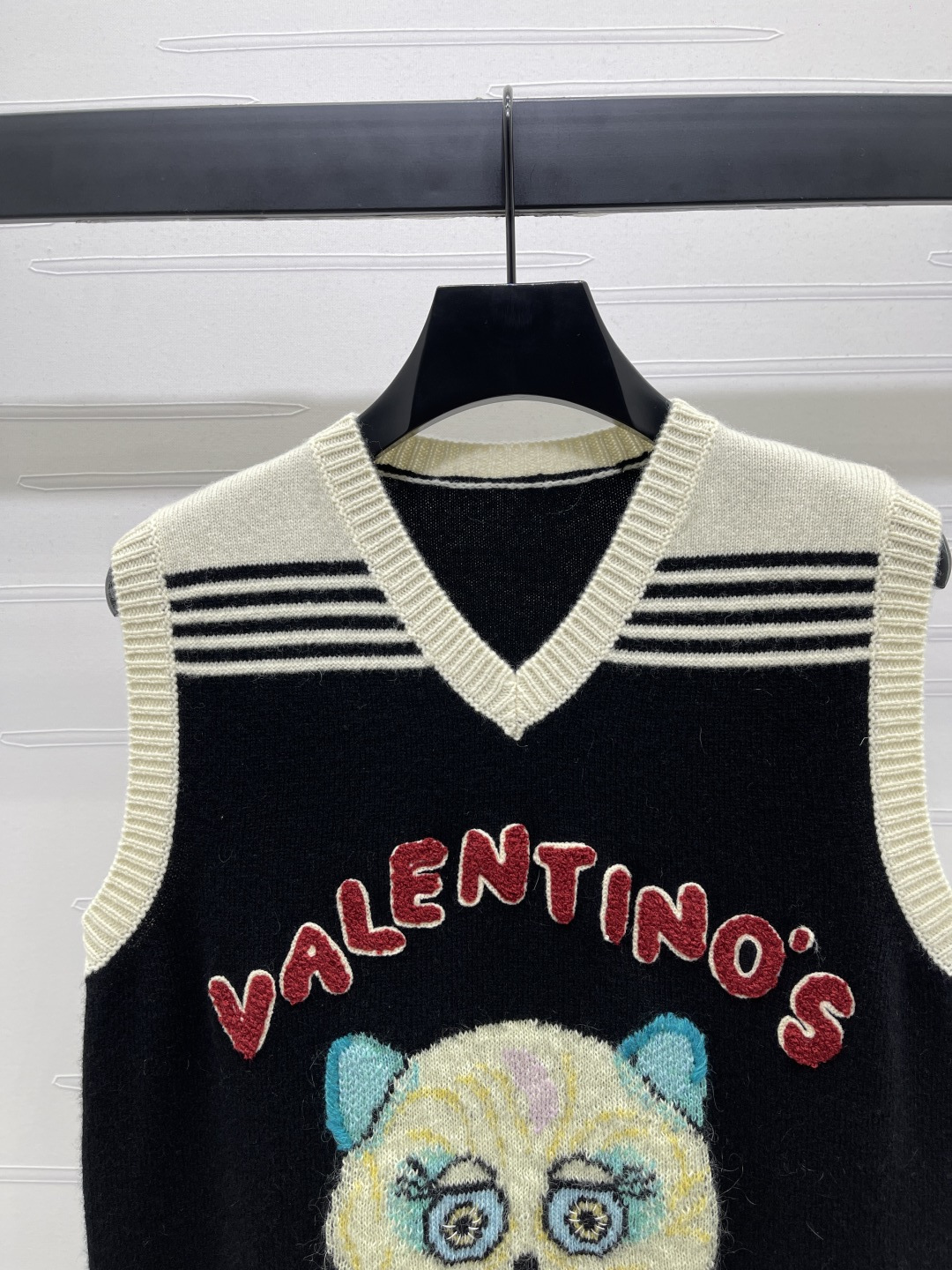 “Valentin*2025 Women’s Suit: Custom Wool Line, Stylish Cut, High Quality, Perfect for Daily Wear or Parties” - 图片 3