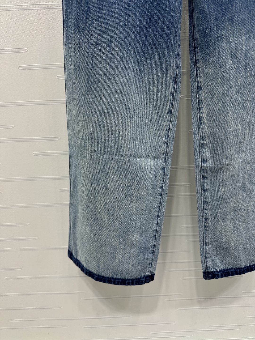 “2025 Fall Women’s Suit: Customized Cotton Jeans with High Waist and Wide Legs | High-Quality Fashion” - 图片 5