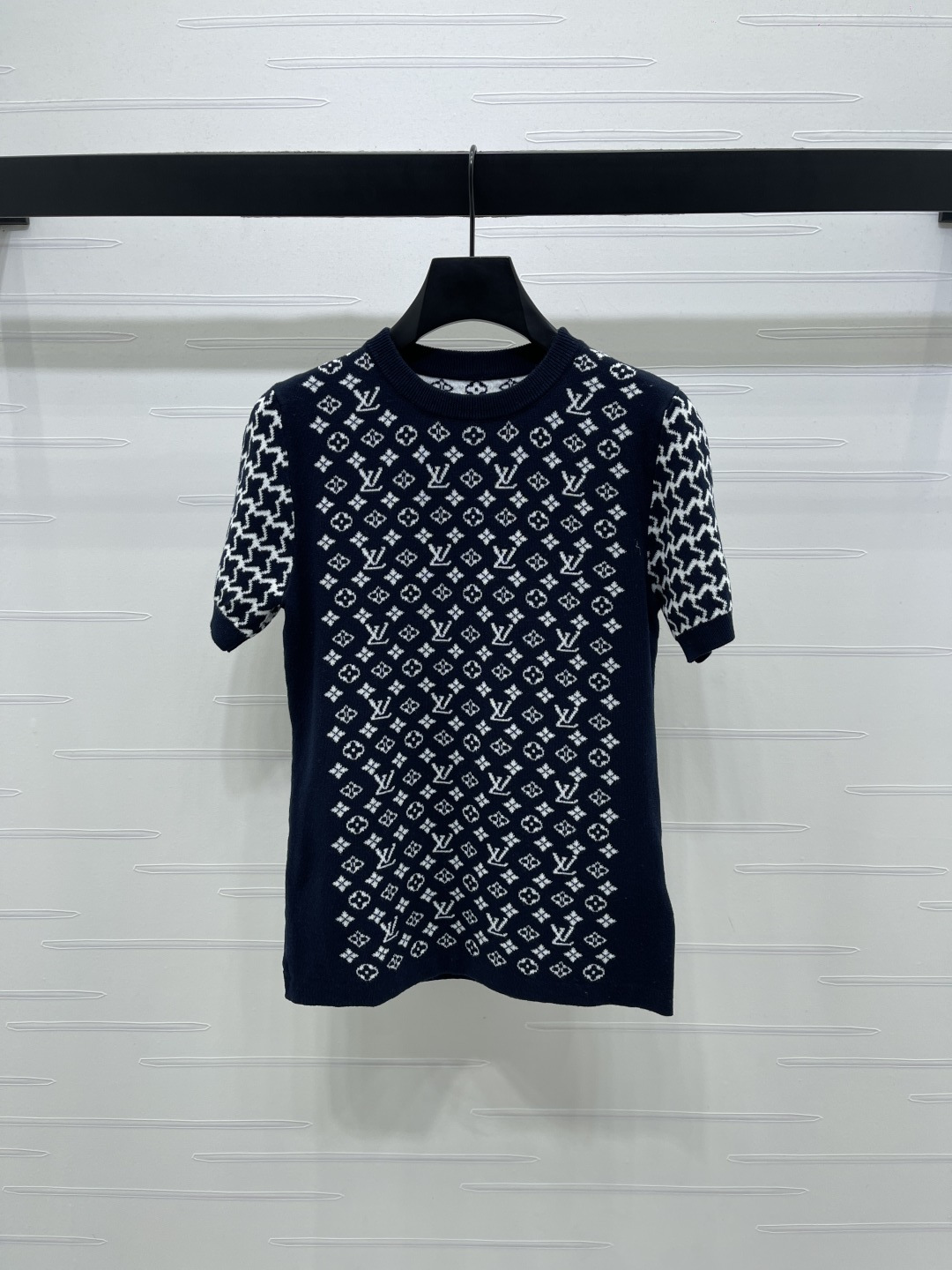 루이비통 여성 2025FW 크루넥 카라 반팔 티셔츠 레플리카 5798 Louis Vuitton Women T Shirt