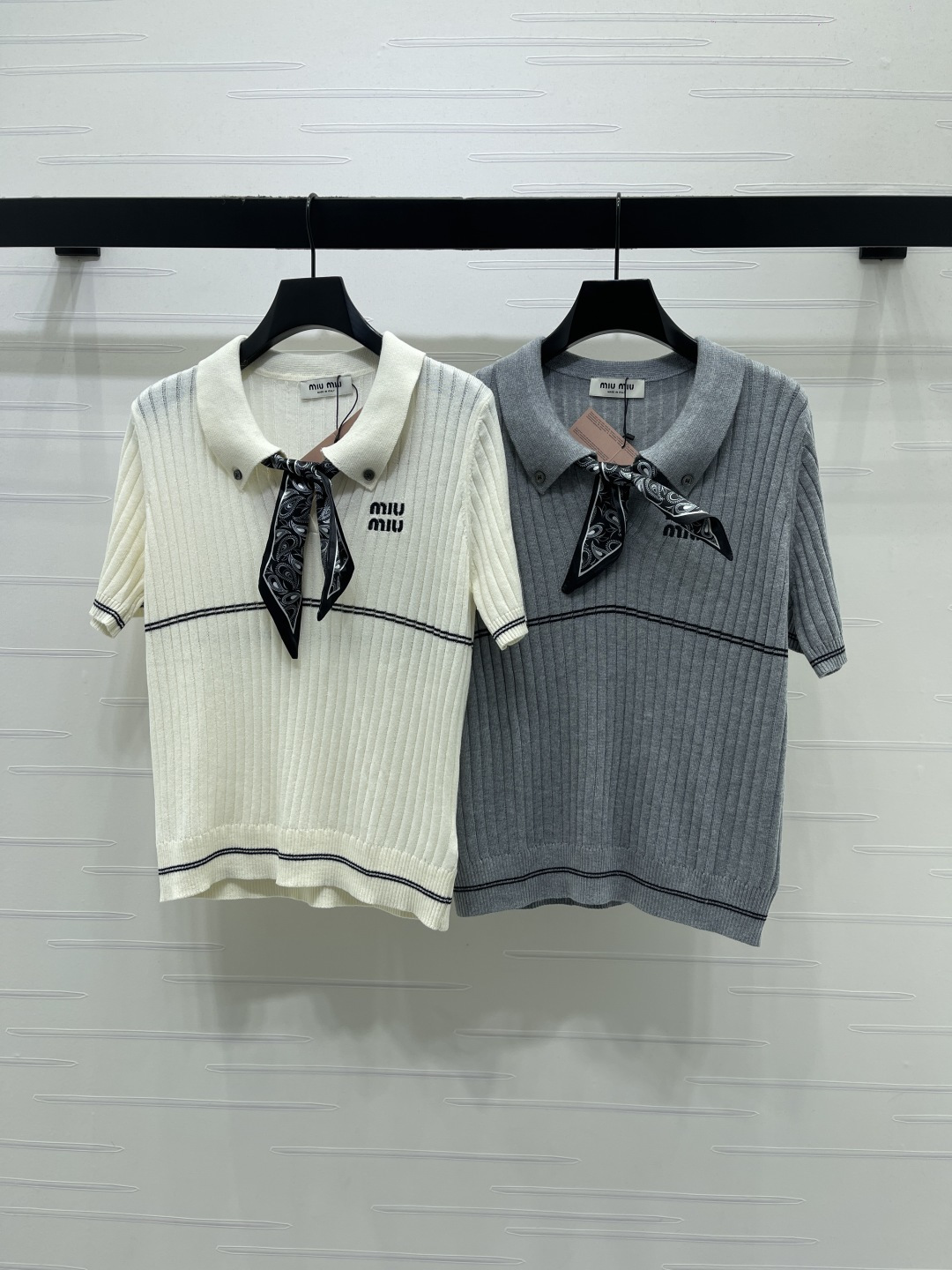 미우미우 여성 반팔 SS 52783