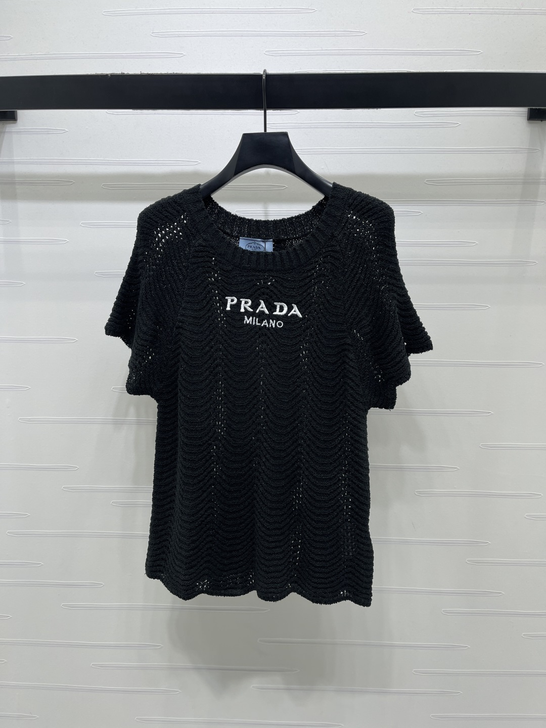 프라다 여성 로고 자수 크루넥 반팔 니트 레플리카 19035 Prada Women T Shirt