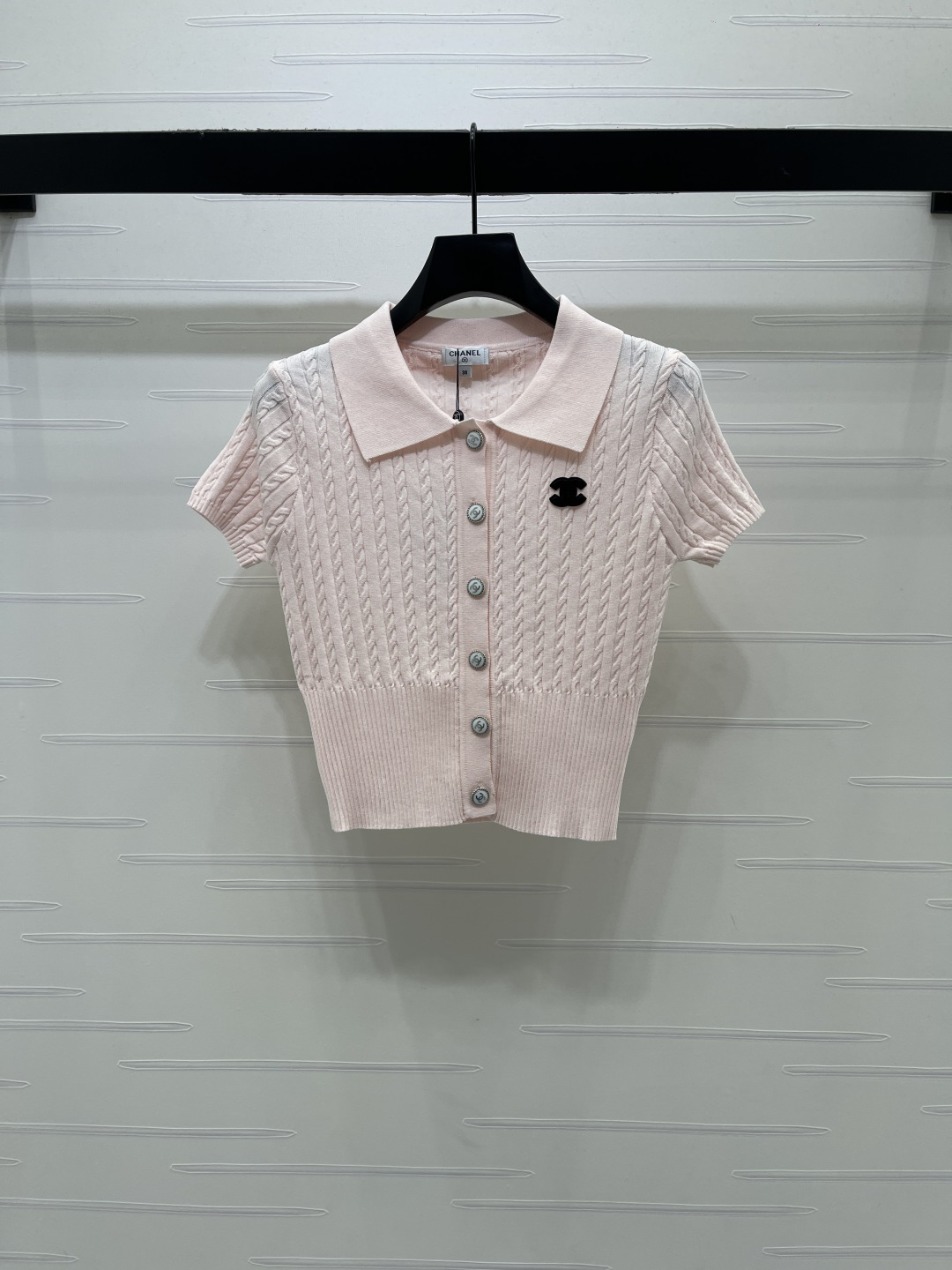 샤넬 여성 2026SS 자수 슬림핏 반팔 니트 레플리카 18843 Chanel Women T Shirt