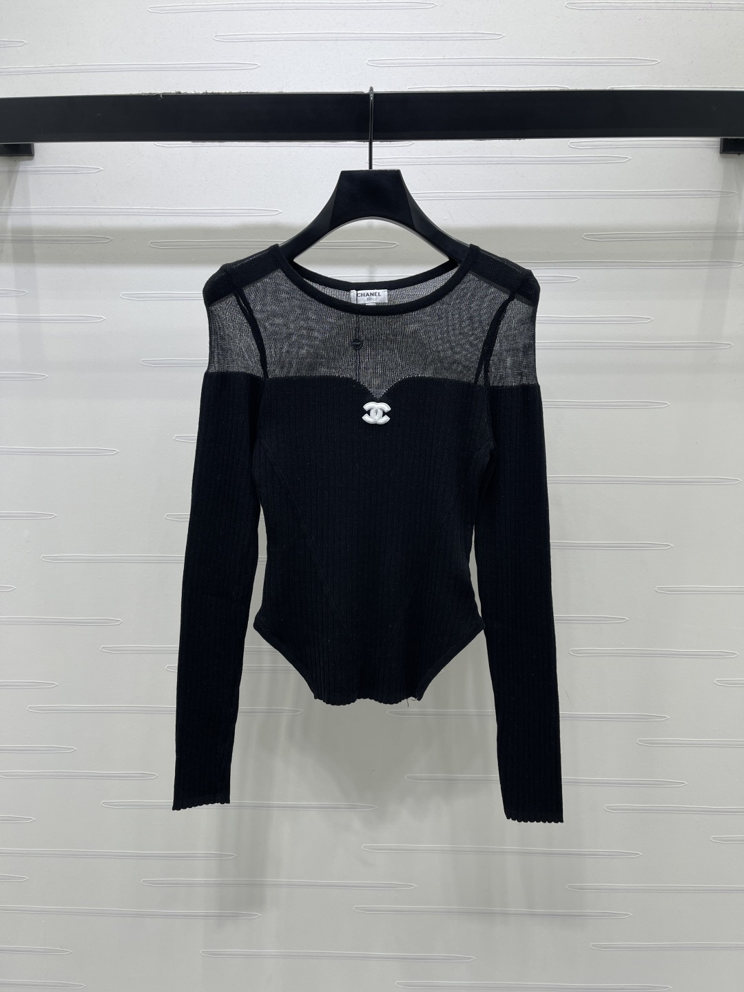 샤넬 여성 2026SS 스트라이프 슬림핏 반팔 니트 레플리카 18854 Chanel Women T Shirt