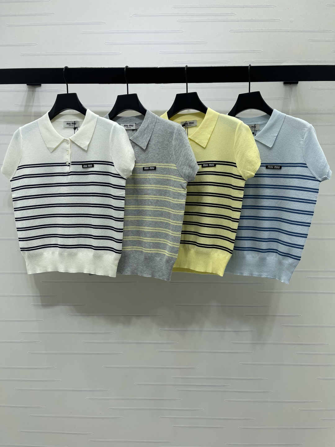 미우미우 여성 반팔 101996 Miu Miu T Shirt