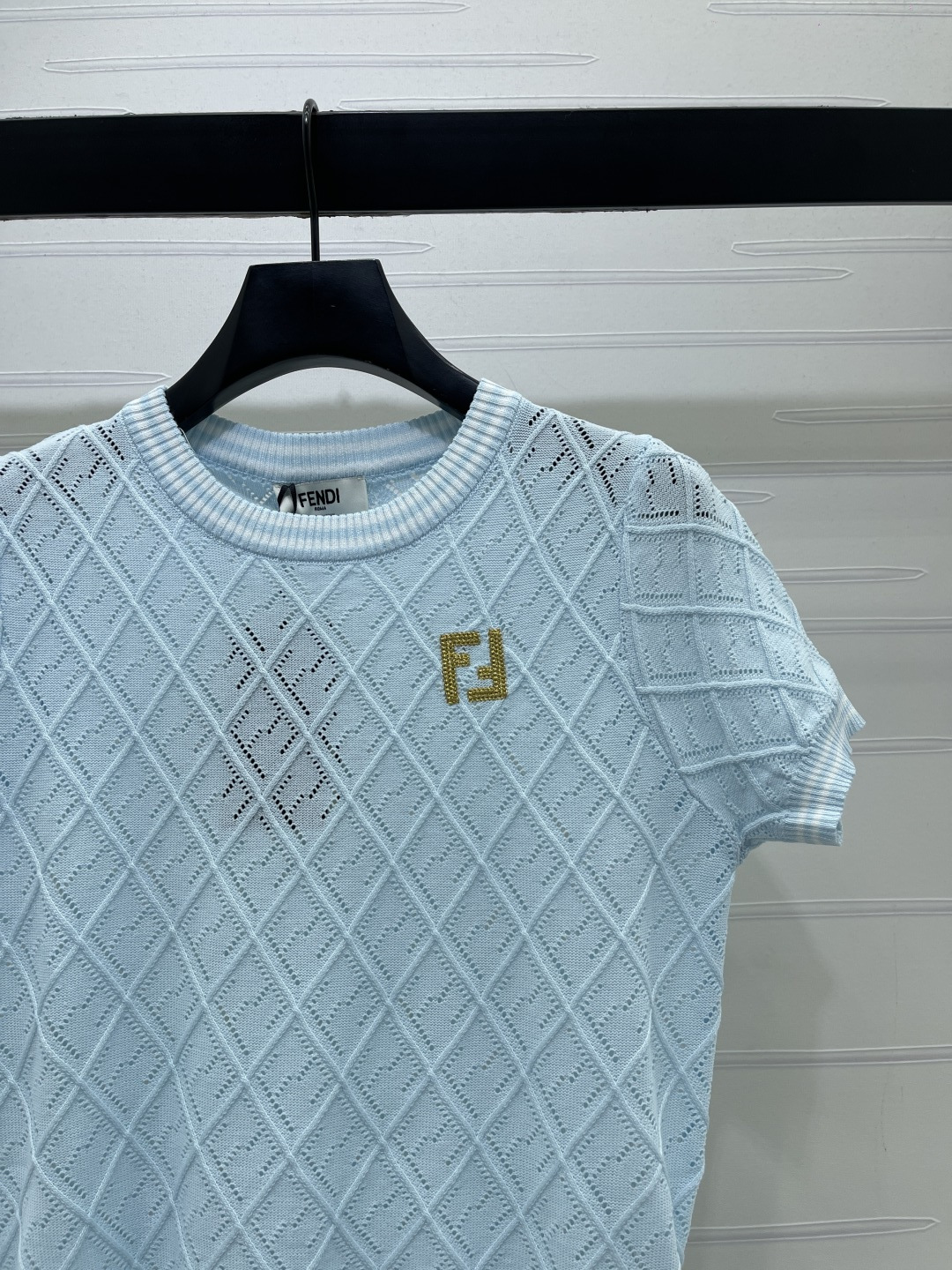 Женский вязаный джемпер с коротким рукавом Fendi