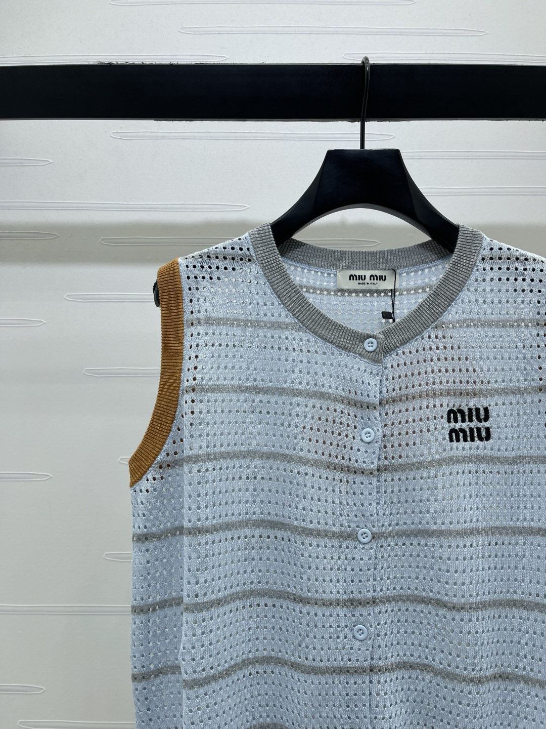 Женский вязаный жилет Miu Miu, круглый вырез, весна-лето