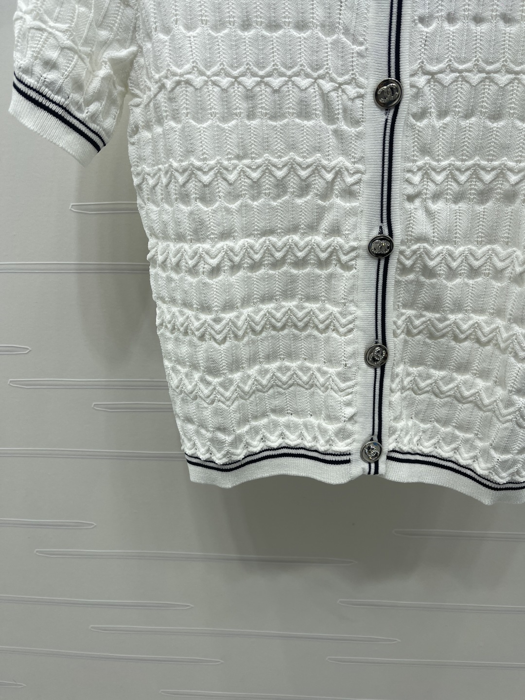 샤넬 여성 가디건 131618 Chanel Cardigan 썸네일 이미지