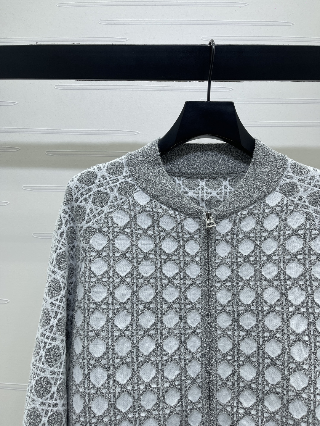 디올 여성 가디건 132063 Dior Cardigan 썸네일 이미지