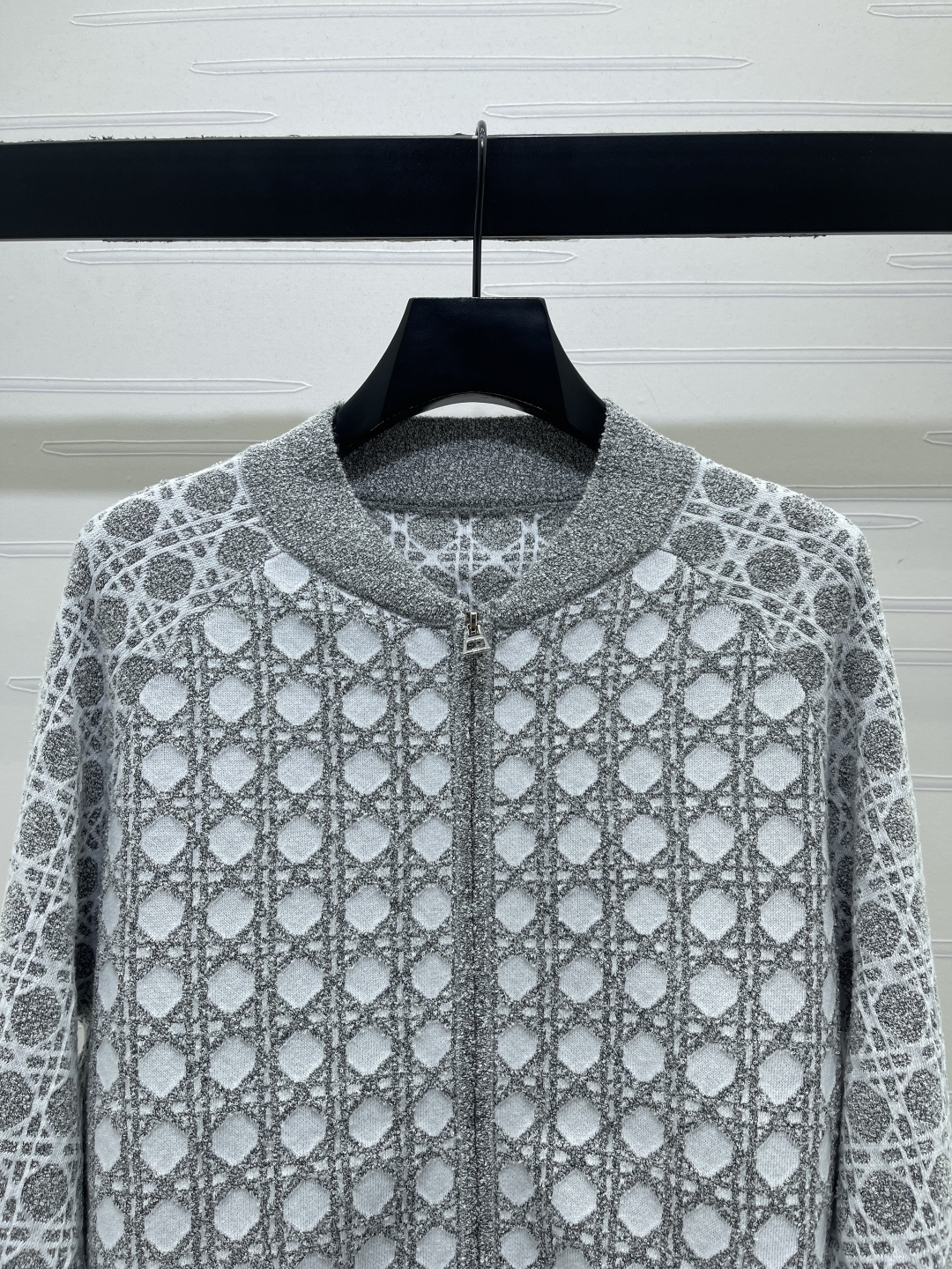 디올 여성 가디건 132063 Dior Cardigan 썸네일 이미지