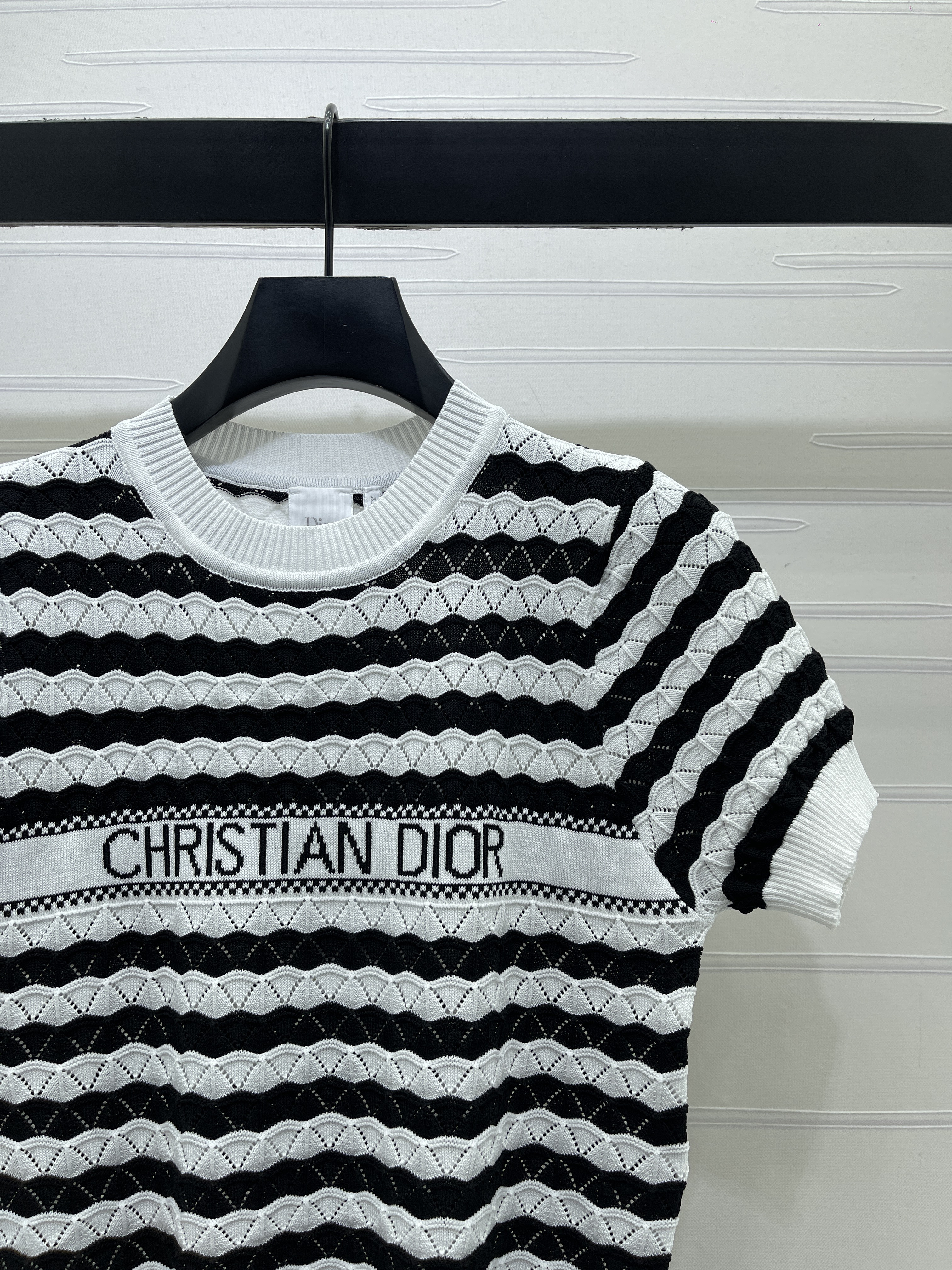 디올 여성 반팔 132099 Dior T Shirt 썸네일 이미지