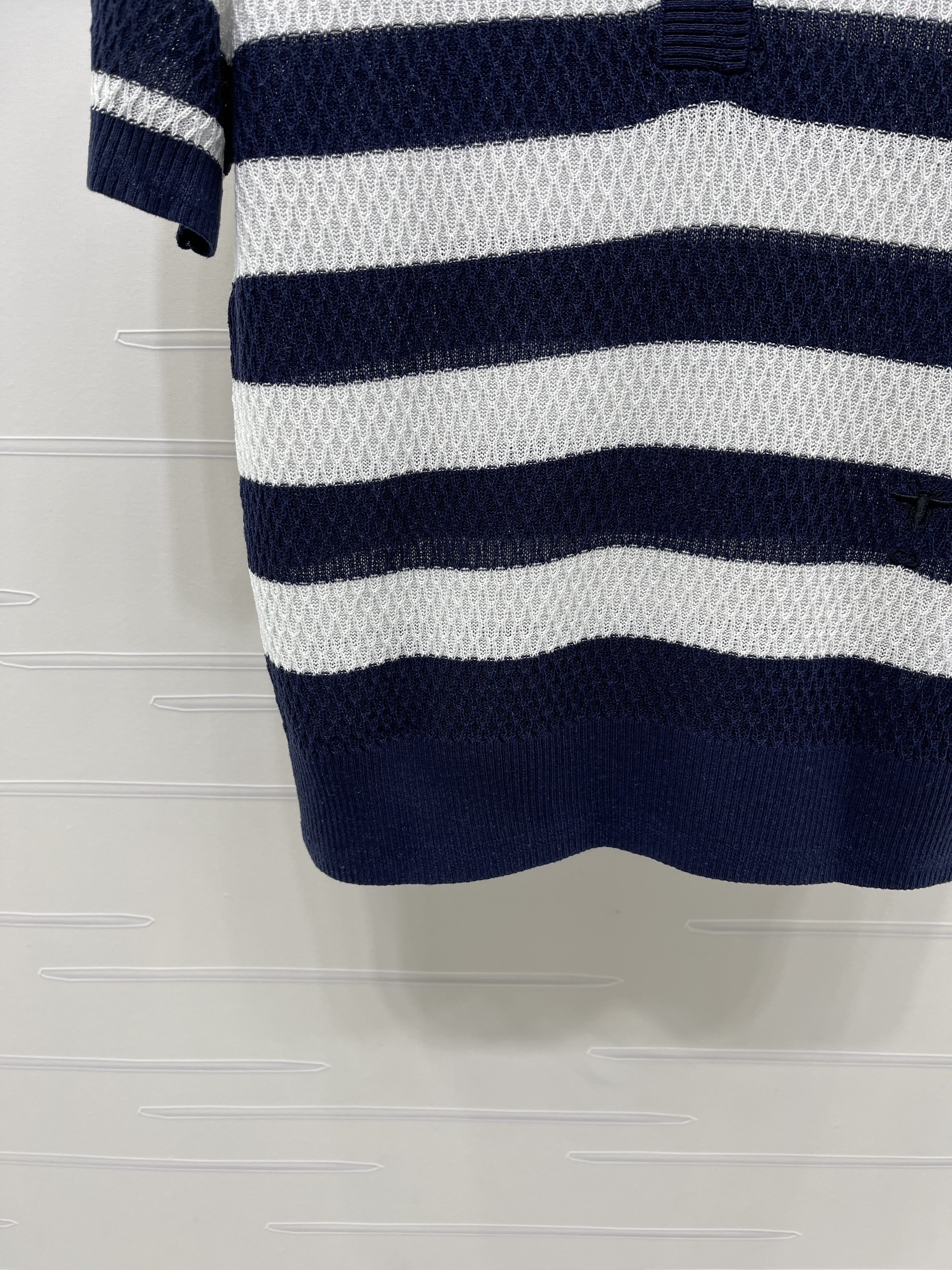디올 여성 반팔 131630 Dior T Shirt 썸네일 이미지