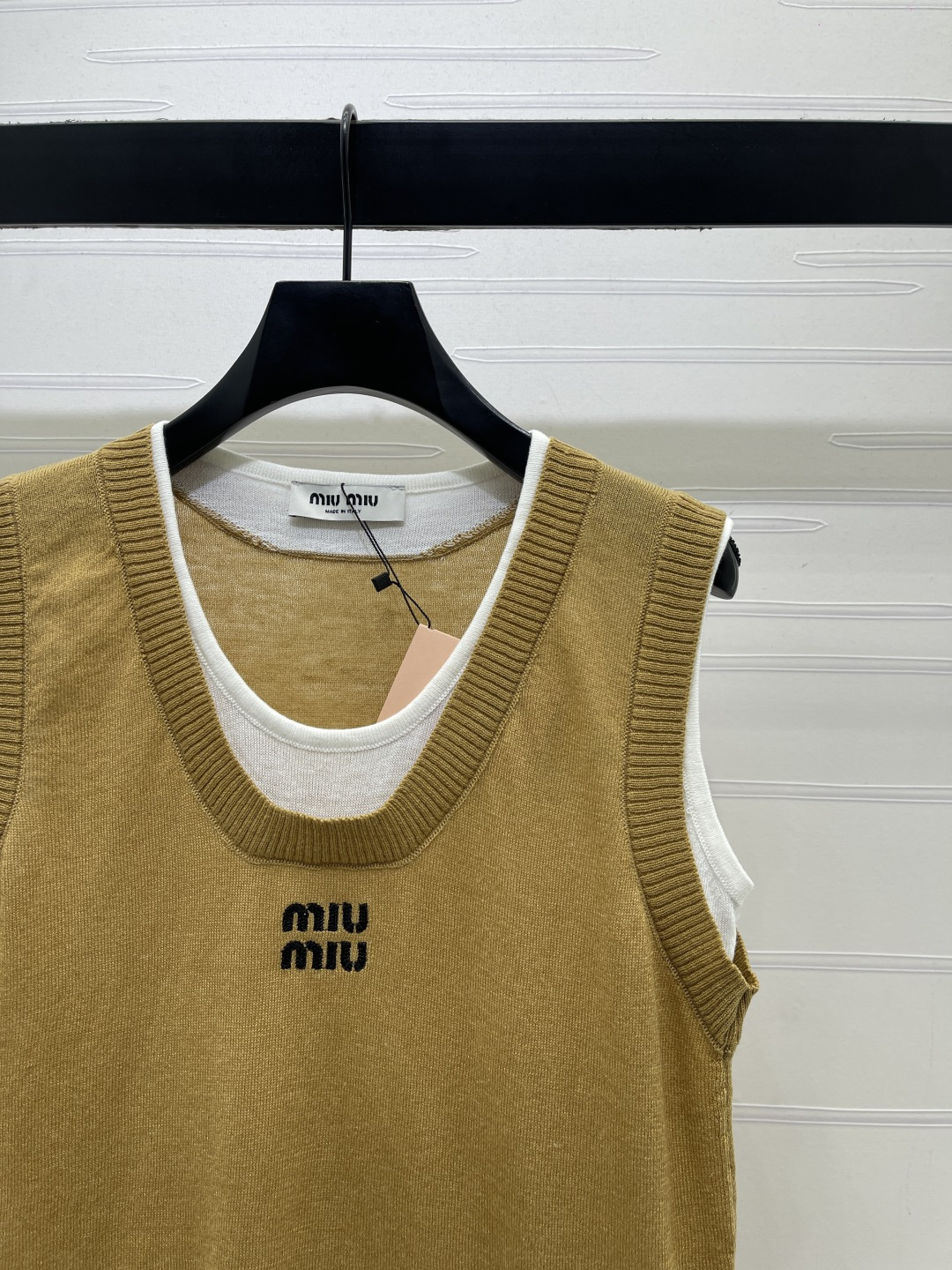 미우미우 여성 반팔 131638 Miu Miu T Shirt 썸네일 이미지