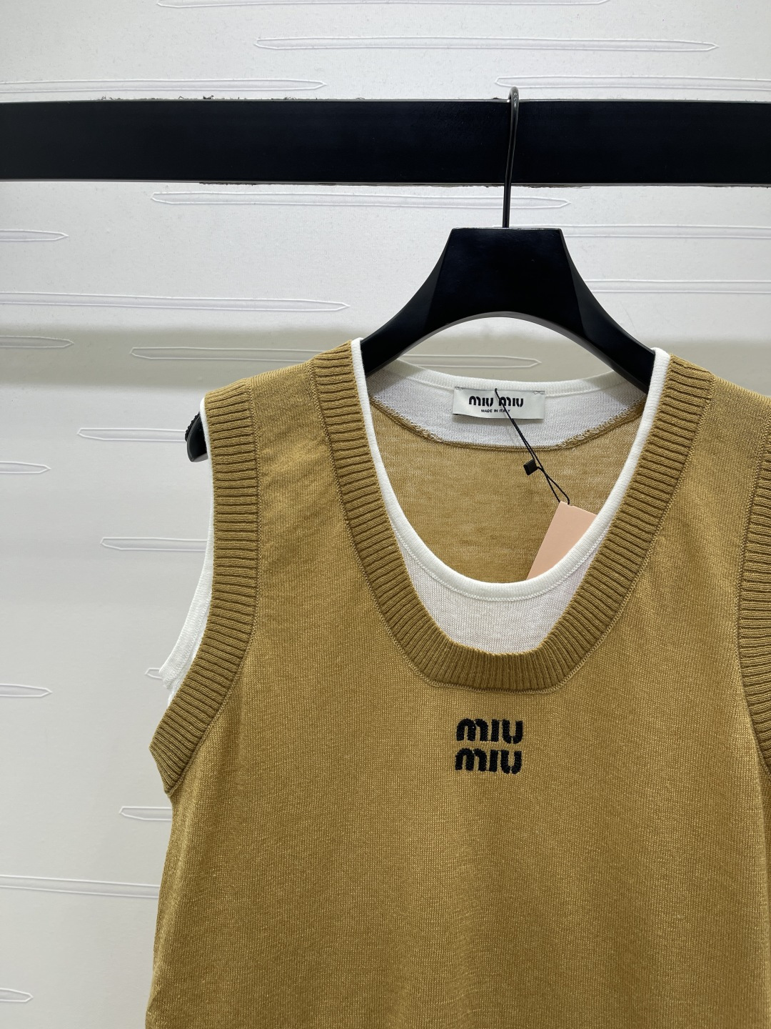 미우미우 여성 반팔 131638 Miu Miu T Shirt 썸네일 이미지