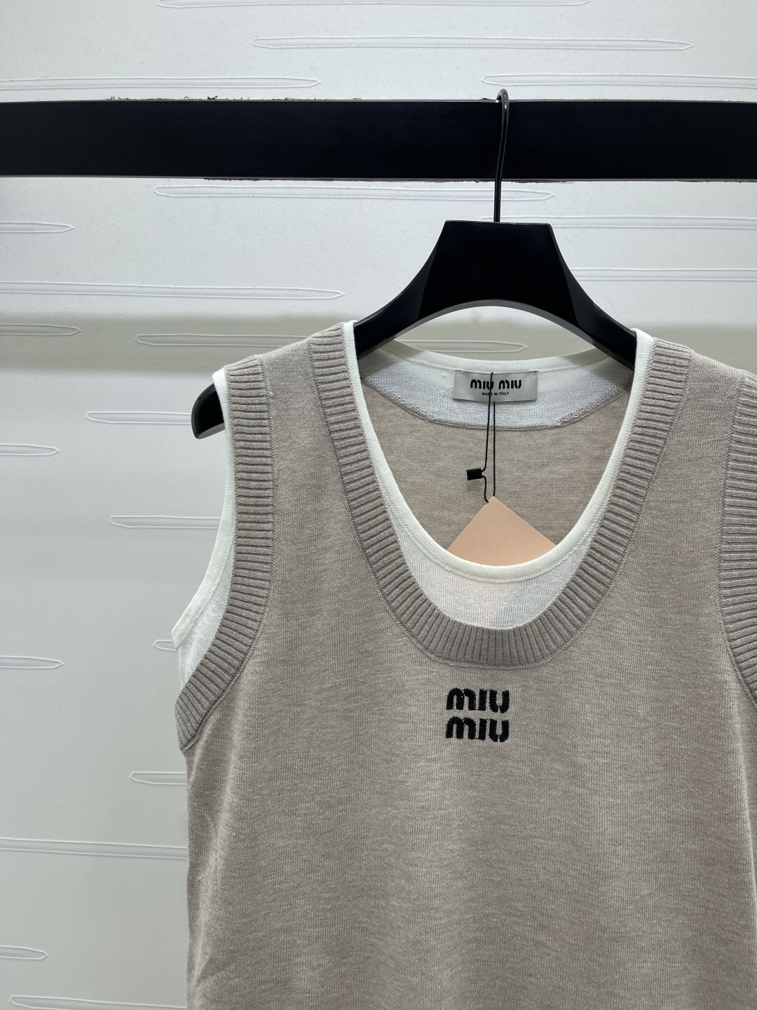 미우미우 여성 반팔 131637 Miu Miu T Shirt 썸네일 이미지