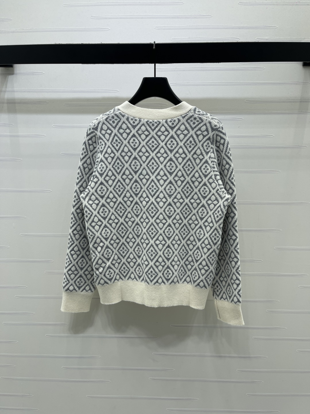 LOUIS VUITTON Collarless Jacquard Cardigan