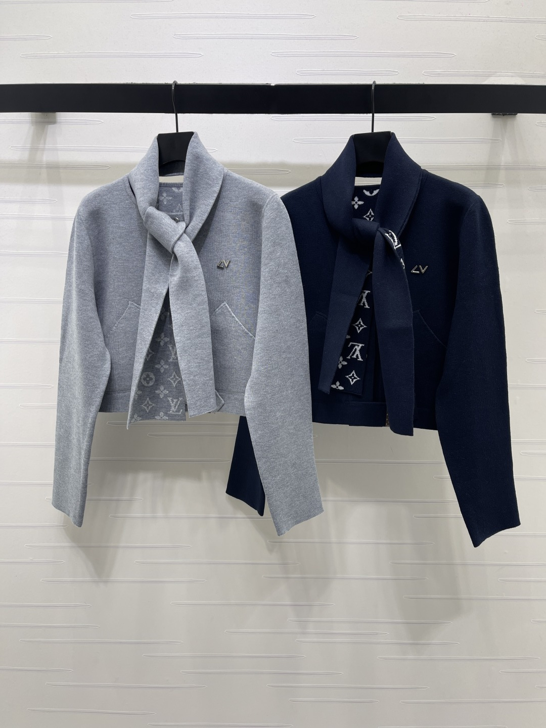LV Knit Jacket Attached Neck Tie Metal LV Logo